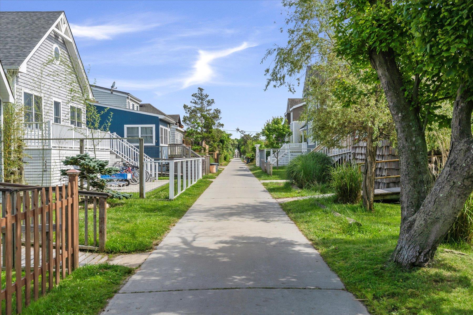 #1 photo, 17-18 Bungalow Walk, Ocean Beach , NY 11770