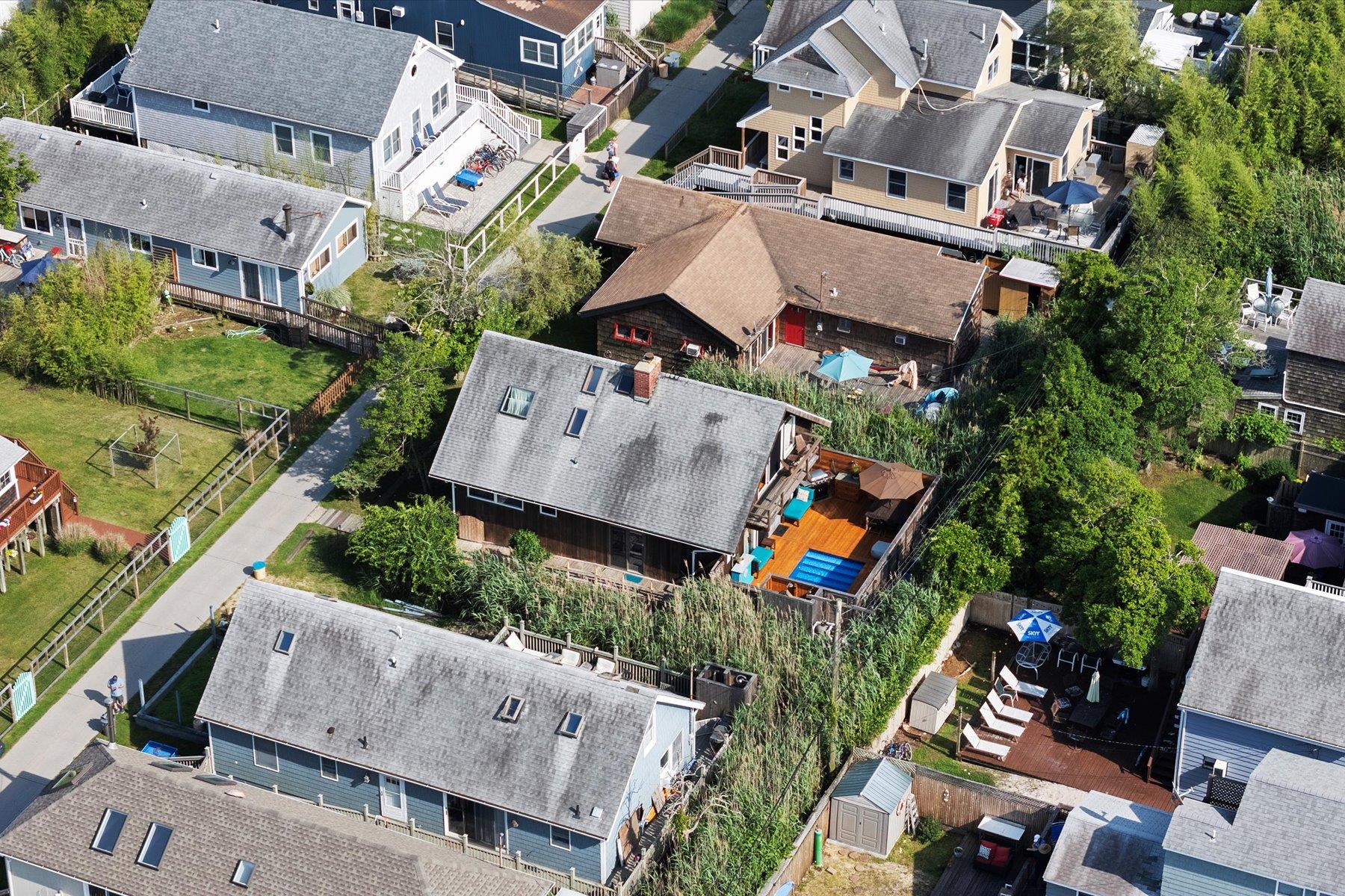 #5 photo, 17-18 Bungalow Walk, Ocean Beach , NY 11770