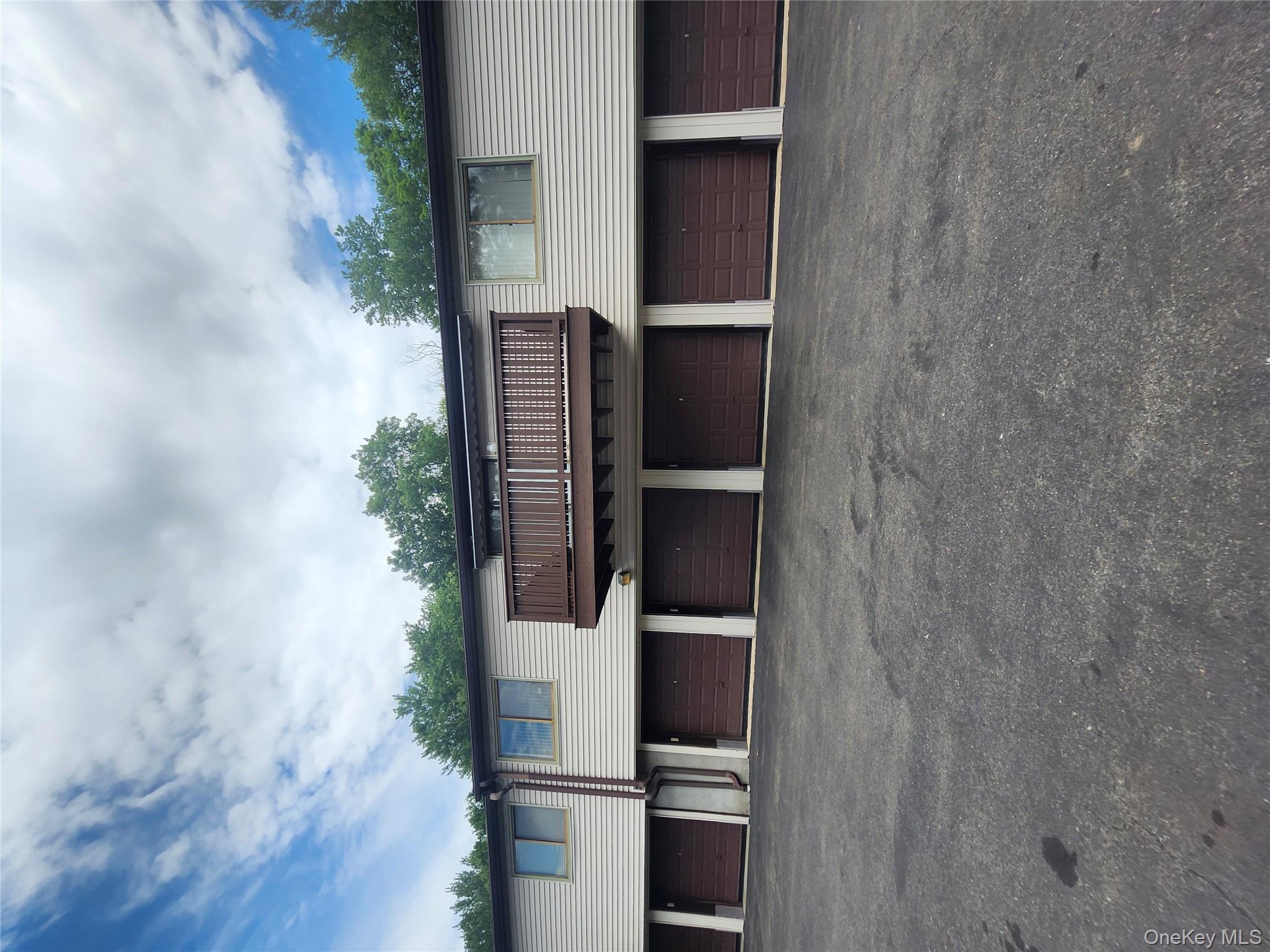 #17 photo, 108 Village Road, Jefferson Valley , NY 10598