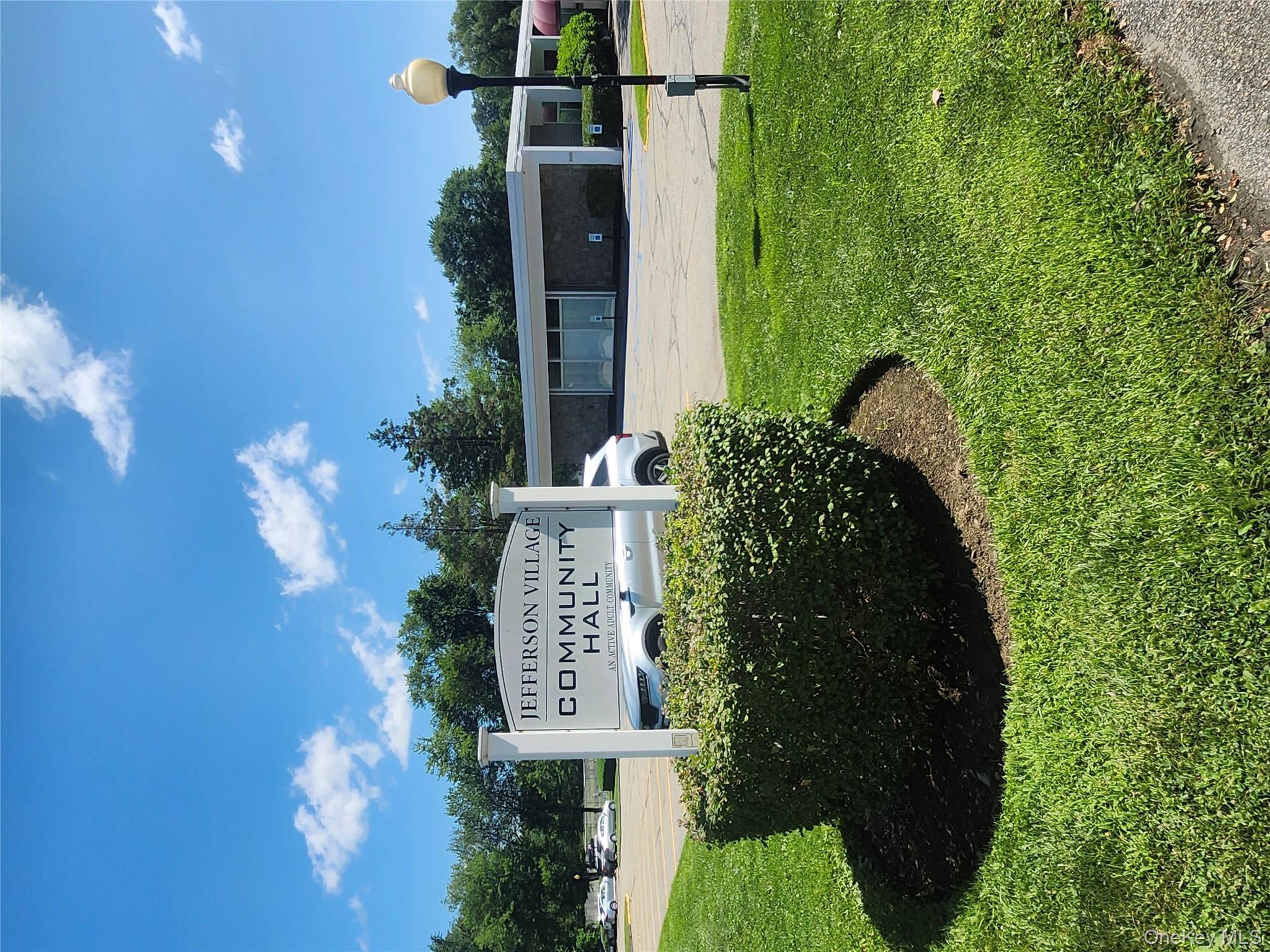 #20 photo, 108 Village Road, Jefferson Valley , NY 10598