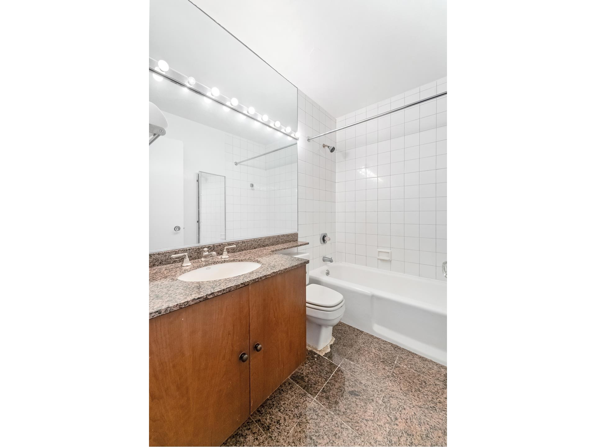 #6 photo, 245 E 93RD Street, マンハッタン Yorkville , NY 10128