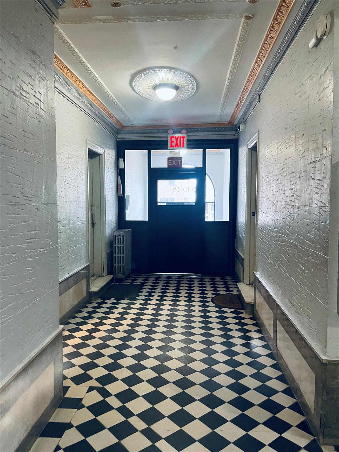 #6 photo, 10918 Lefferts Boulevard, クイーンズ区 South Ozone Park , NY 11420