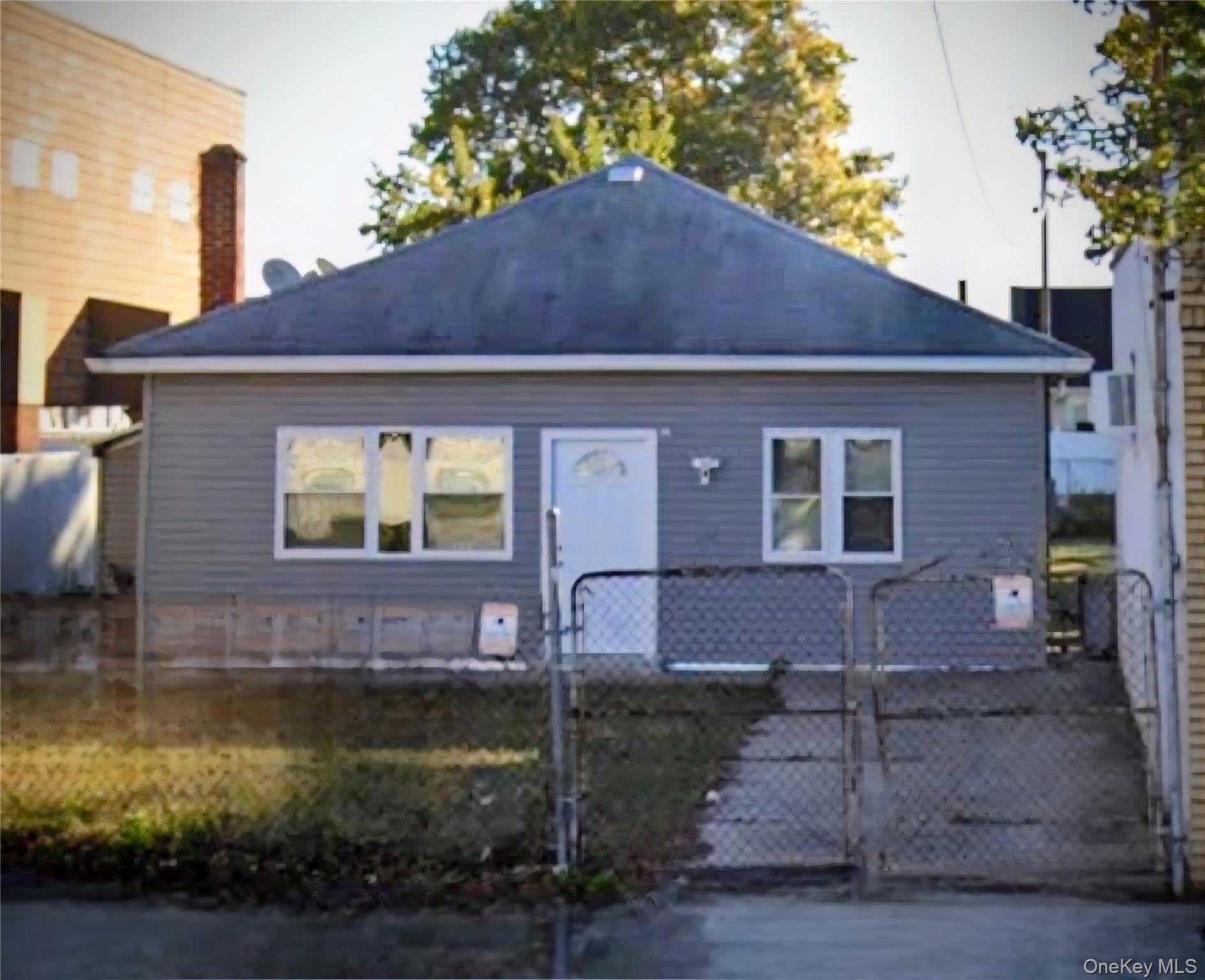 #4 photo, 3233-3235 Long Beach Road, ナッソー郡 Oceanside , NY 11572