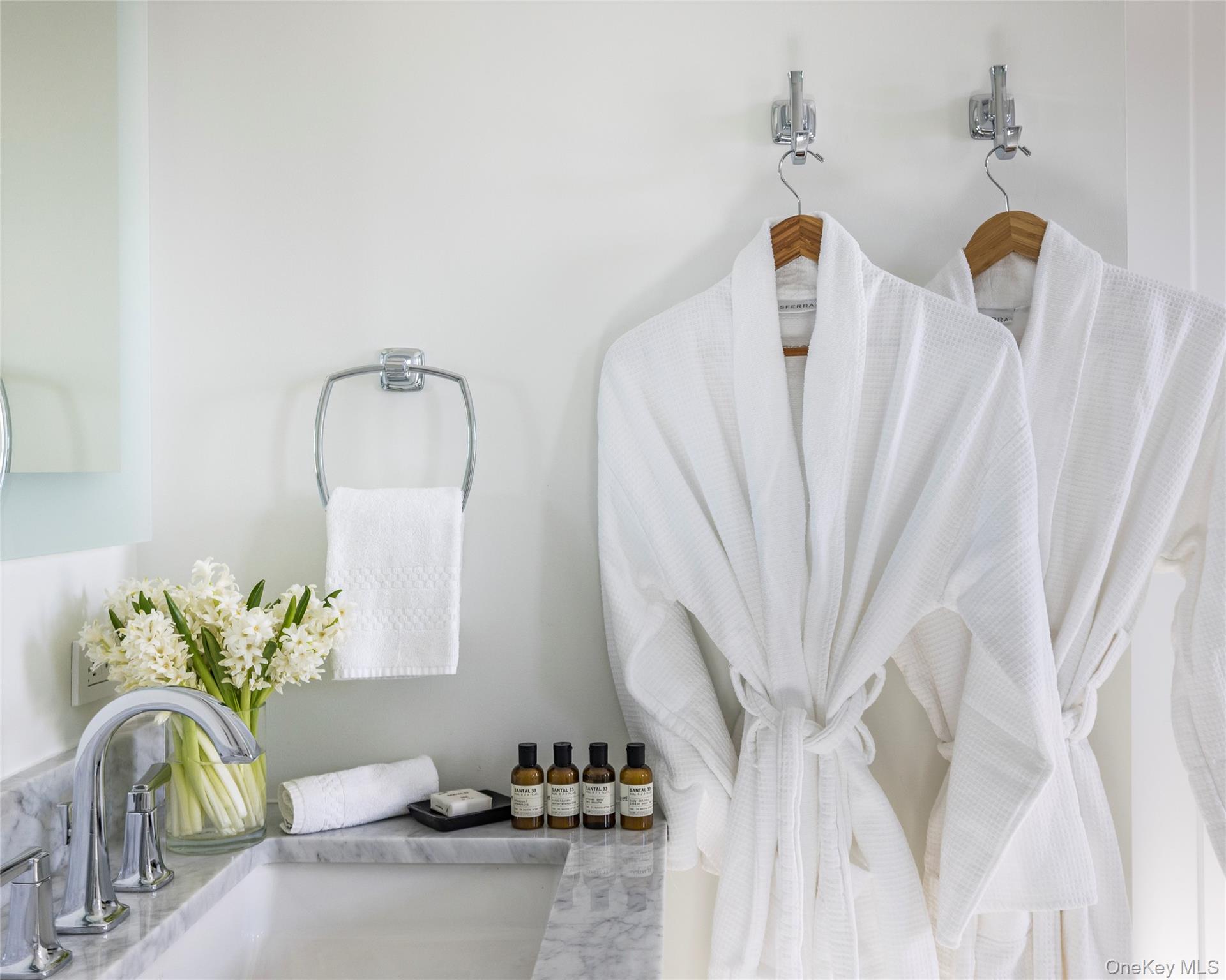 #18 photo, 17 Old Boathouse Lane, サフォーク郡 Hampton Bays , NY 11946