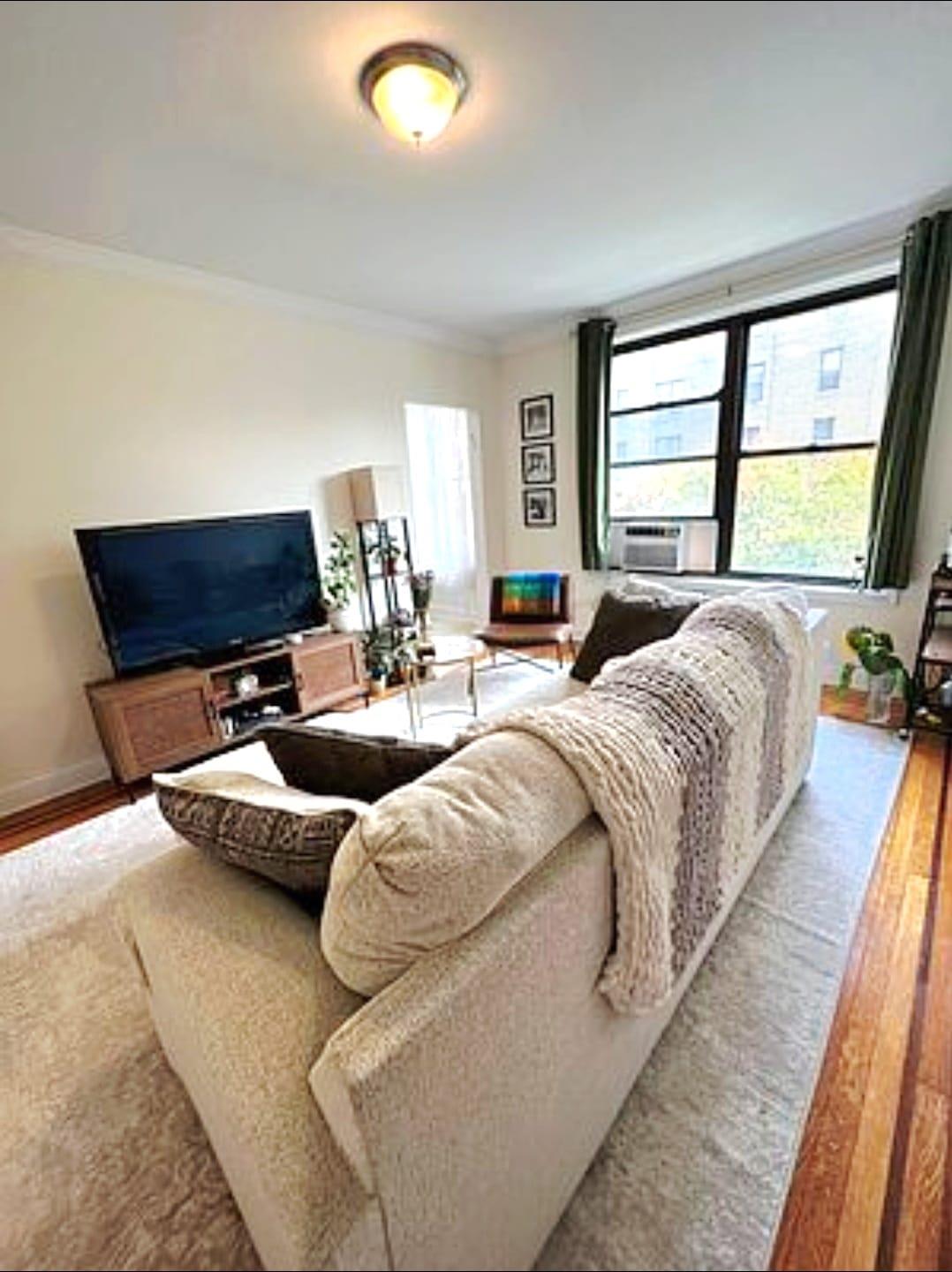 #8 photo, 8364 Talbot Street, クイーンズ区 Kew Gardens , NY 11415