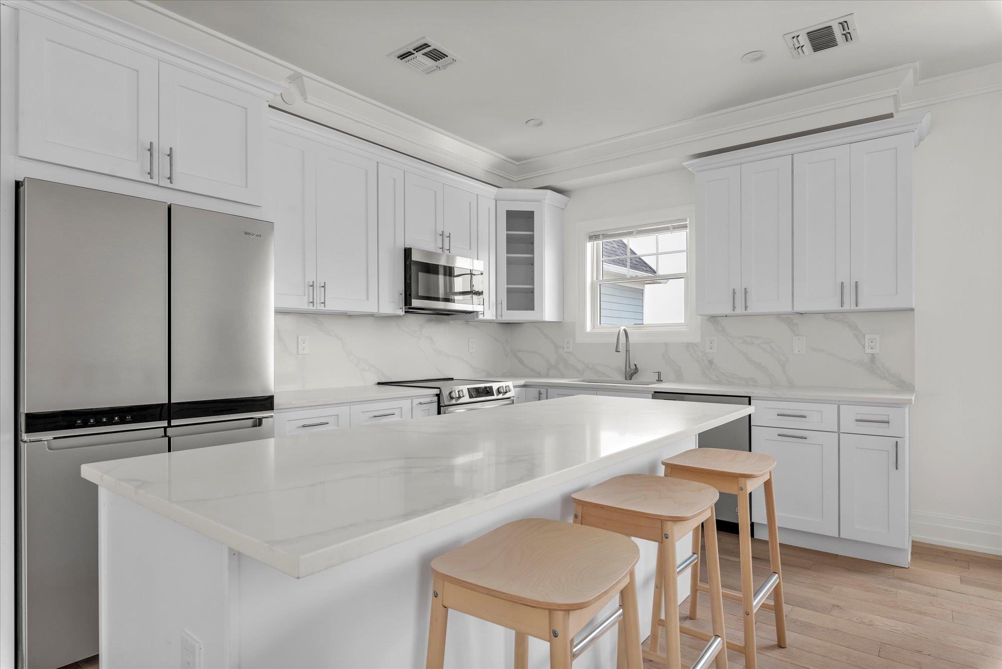 #4 photo, 20 Secatoag Avenue, ナッソー郡 Port Washington , NY 11050