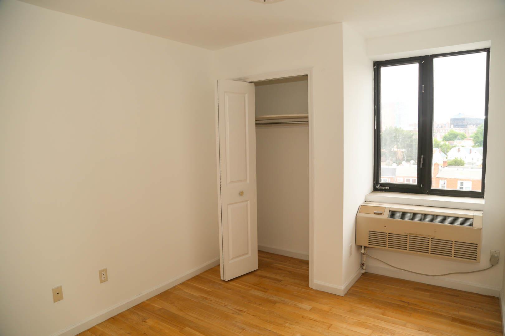 #14 photo, 6070 Woodhaven Boulevard, クイーンズ区 Elmhurst , NY 11373