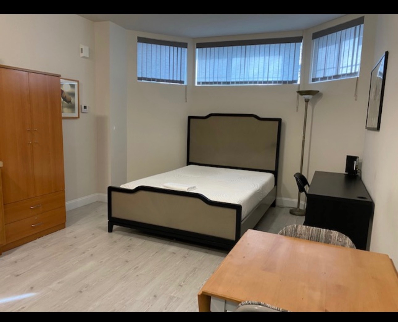 #2 photo, 39 Tenafly Pl, Staten Island , NY 10312