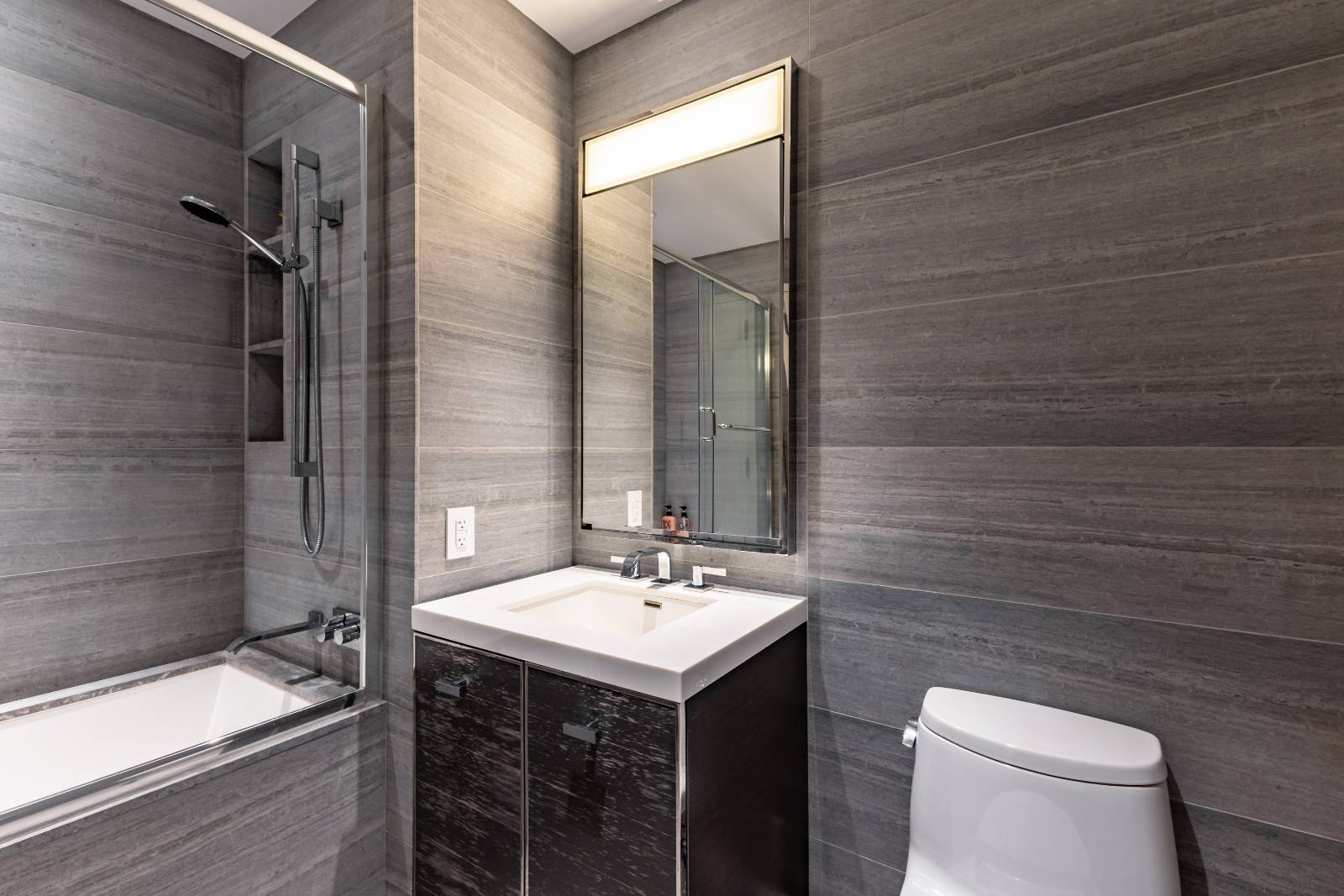 #13 photo, 252 South Street, #73-K, マンハッタン New York , NY 10002