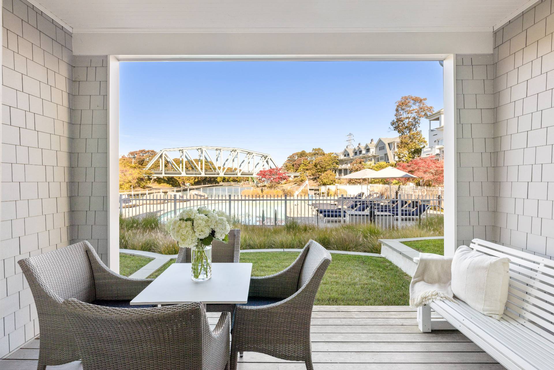 #2 photo, 45 Old Boathouse Lane South, サフォーク郡 Hampton Bays , NY 11946