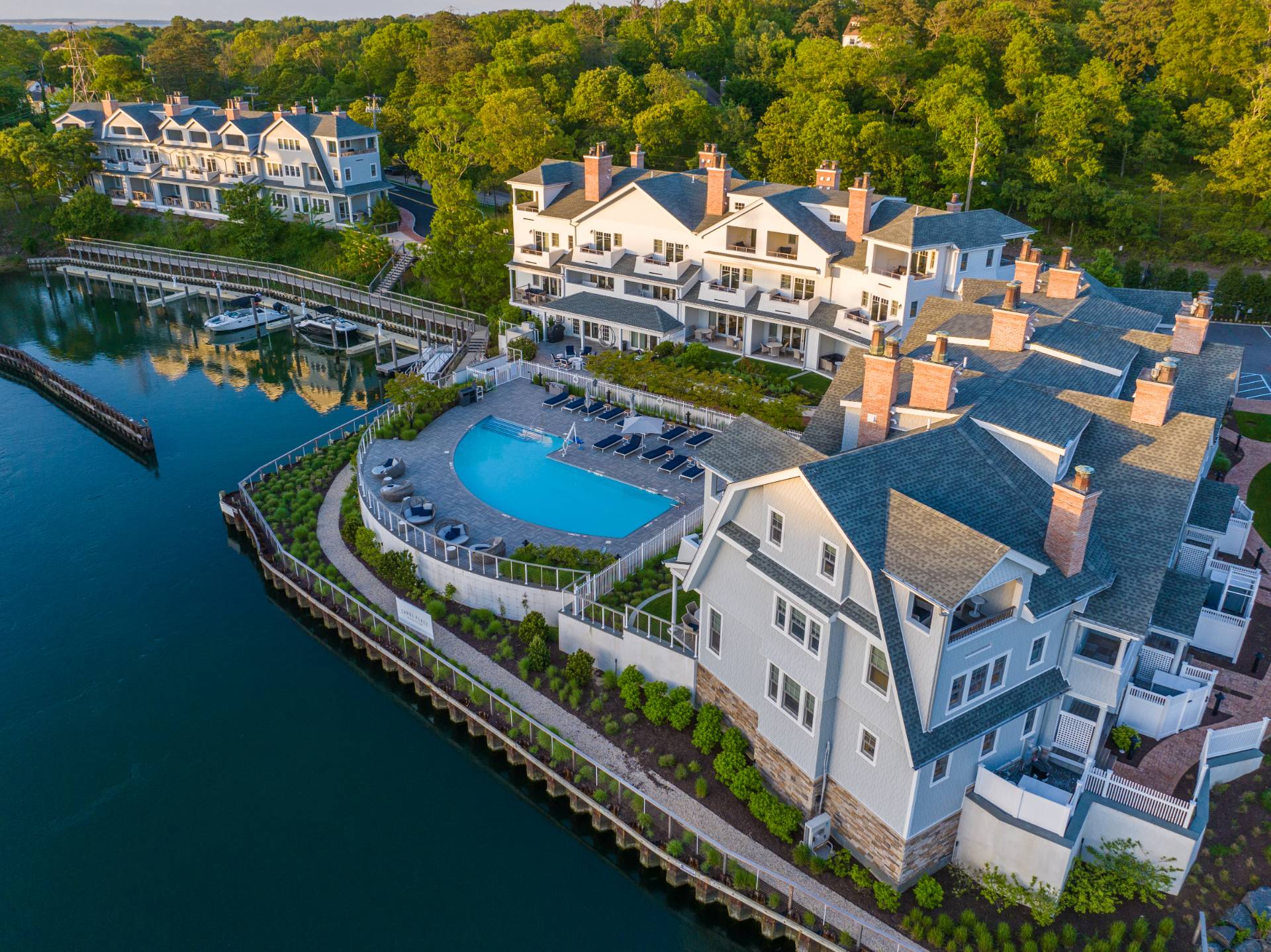 #1 photo, 15 Old Boathouse Lane South, Hampton Bays , NY 11946