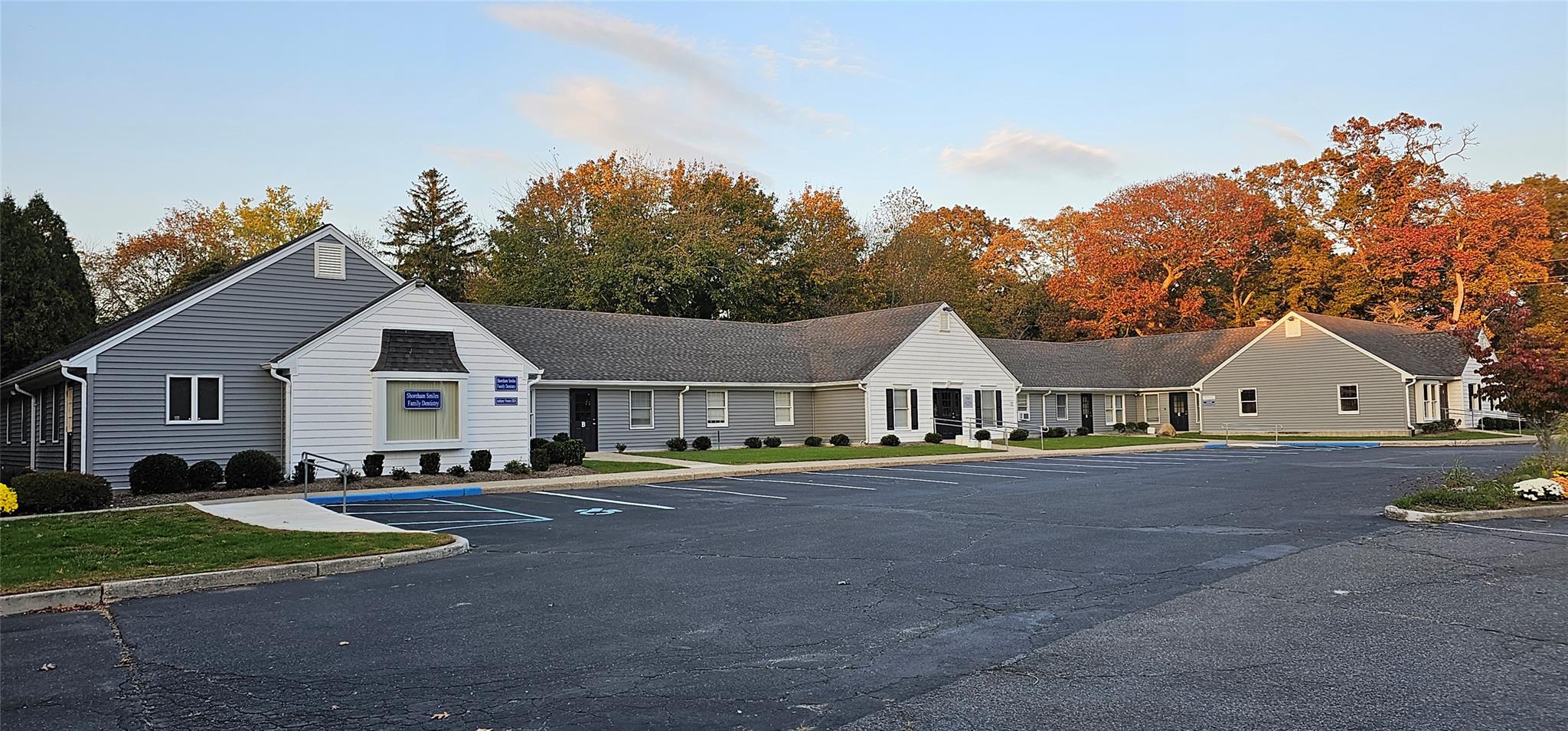 #2 photo, 45 Rt-25A, サフォーク郡 Shoreham , NY 11786