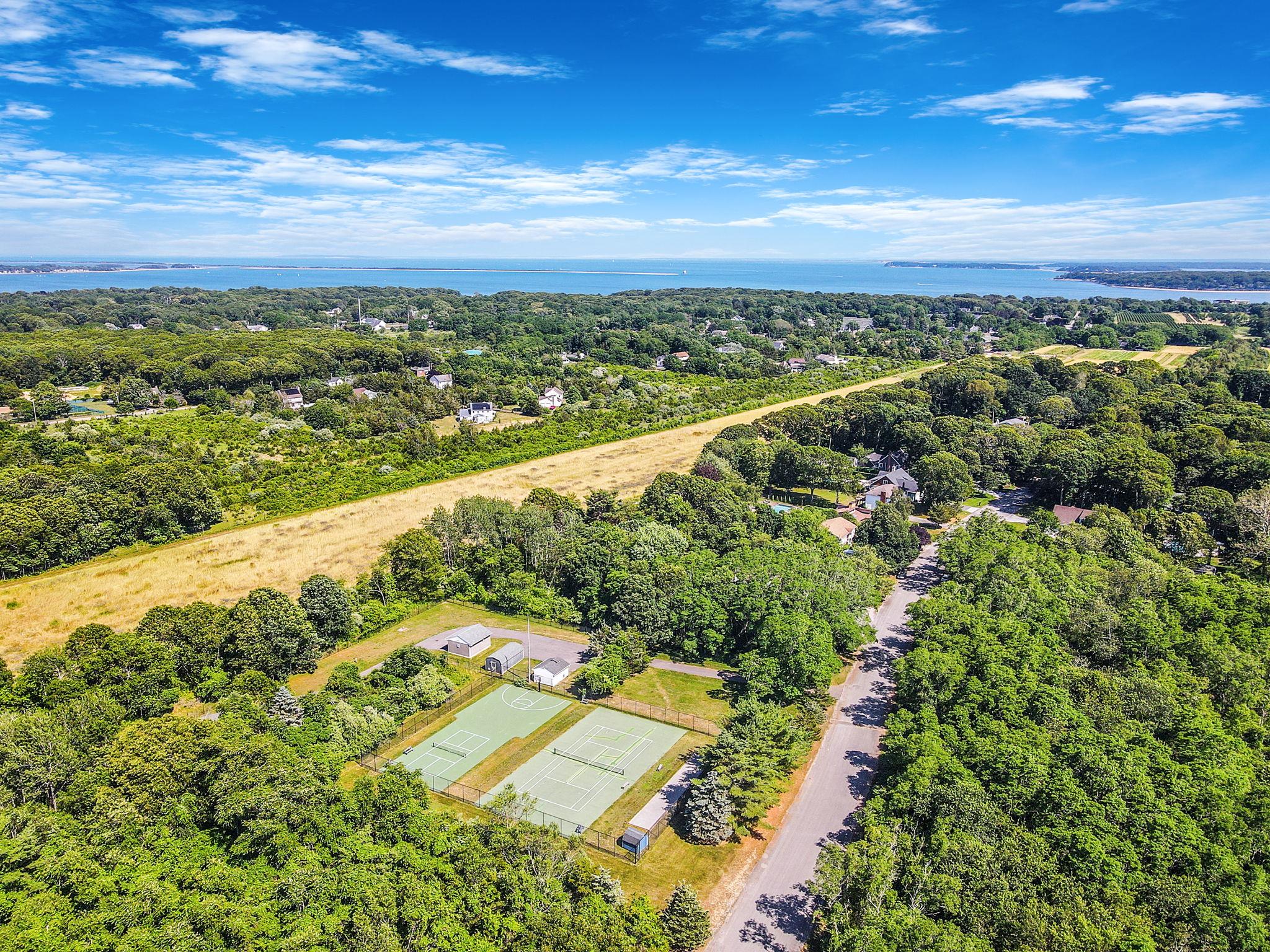 #12 photo, 345 The Strand, East Marion , NY 11939