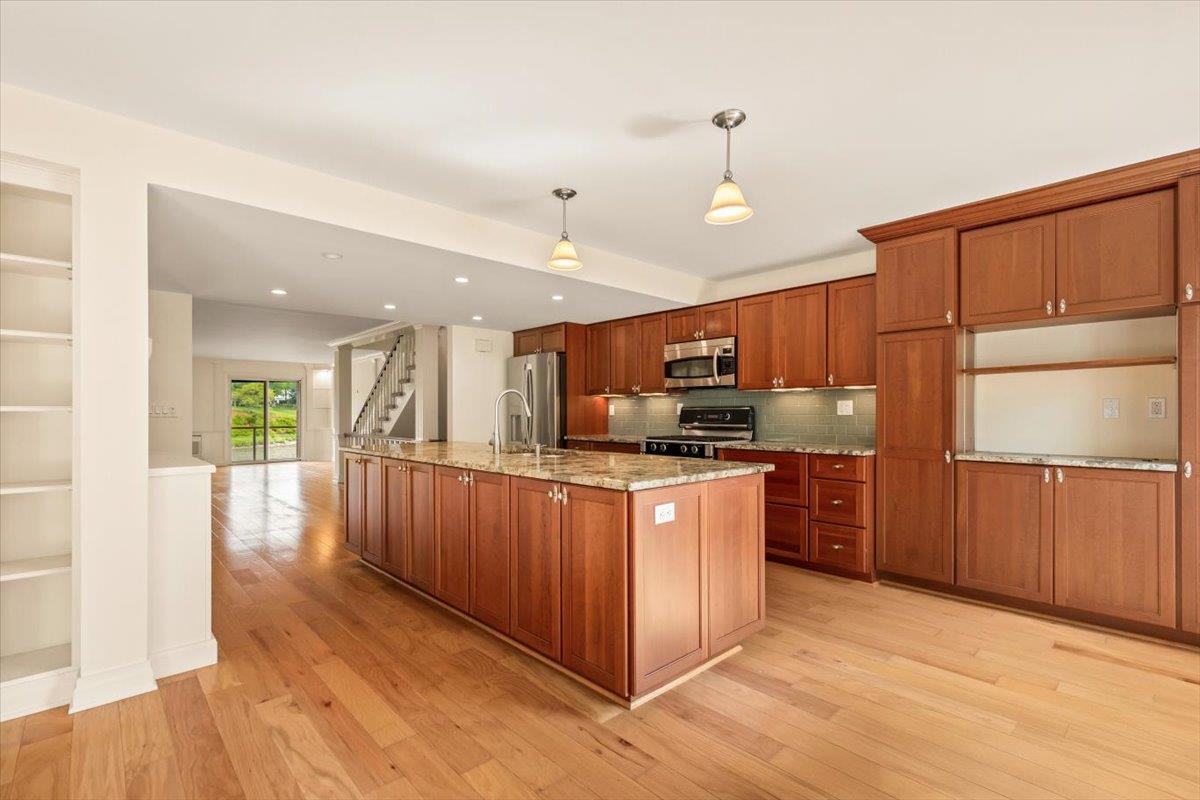 #8 photo, 720 Milton Road, Rye , NY 10580