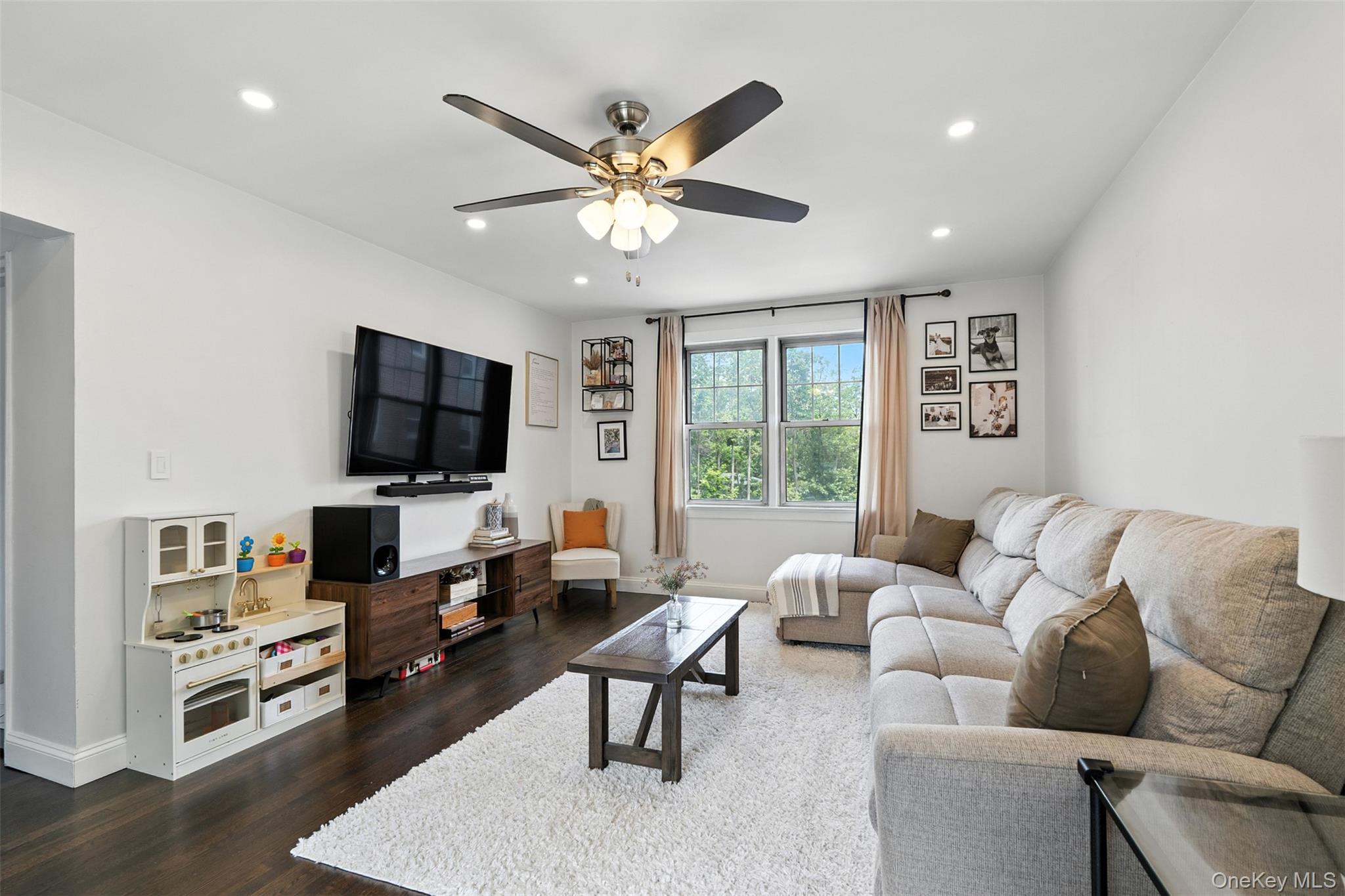 #1 photo, 14 Soundview Avenue, 紐約州 White Plains , NY 10606