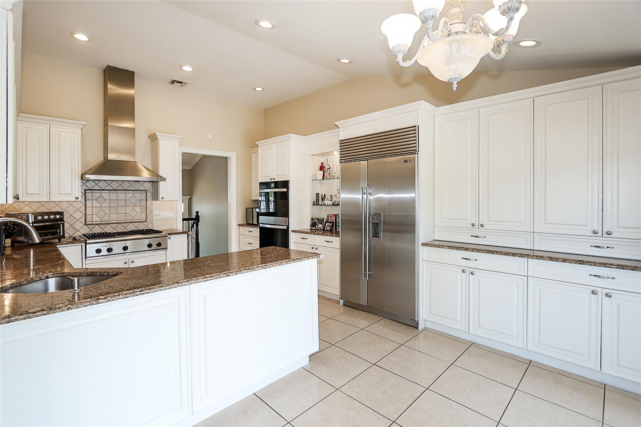 #11 photo, 112 Ursula Drive, ناسو Roslyn , NY 11576