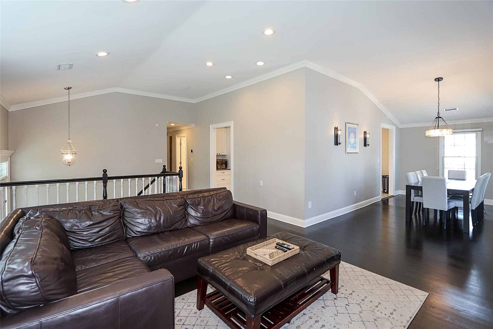 #8 photo, 112 Ursula Drive, ناسو Roslyn , NY 11576