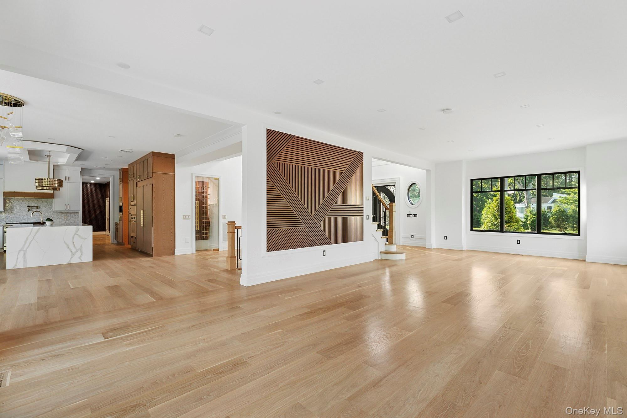 #15 photo, 26 Saint Andrews Court, ナッソー郡 Old Westbury , NY 11568