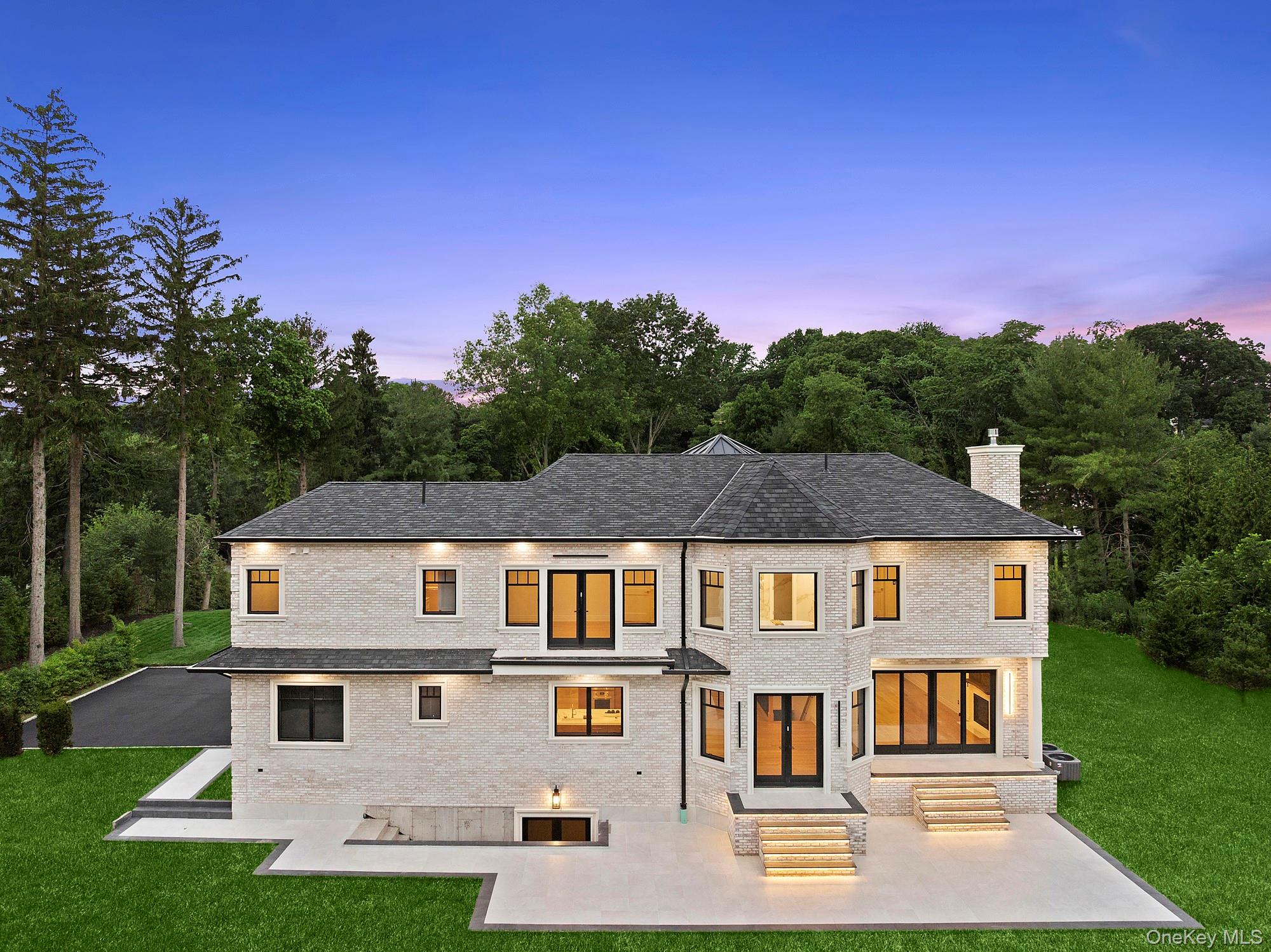 #2 photo, 26 Saint Andrews Court, ナッソー郡 Old Westbury , NY 11568