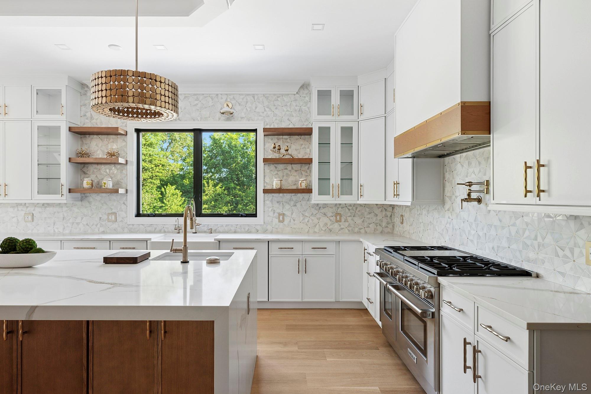 #20 photo, 26 Saint Andrews Court, ナッソー郡 Old Westbury , NY 11568