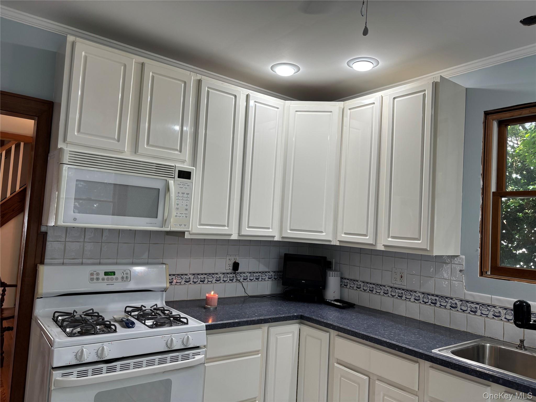 #9 photo, 92 Walnut Street, ナッソー郡 Lynbrook , NY 11563