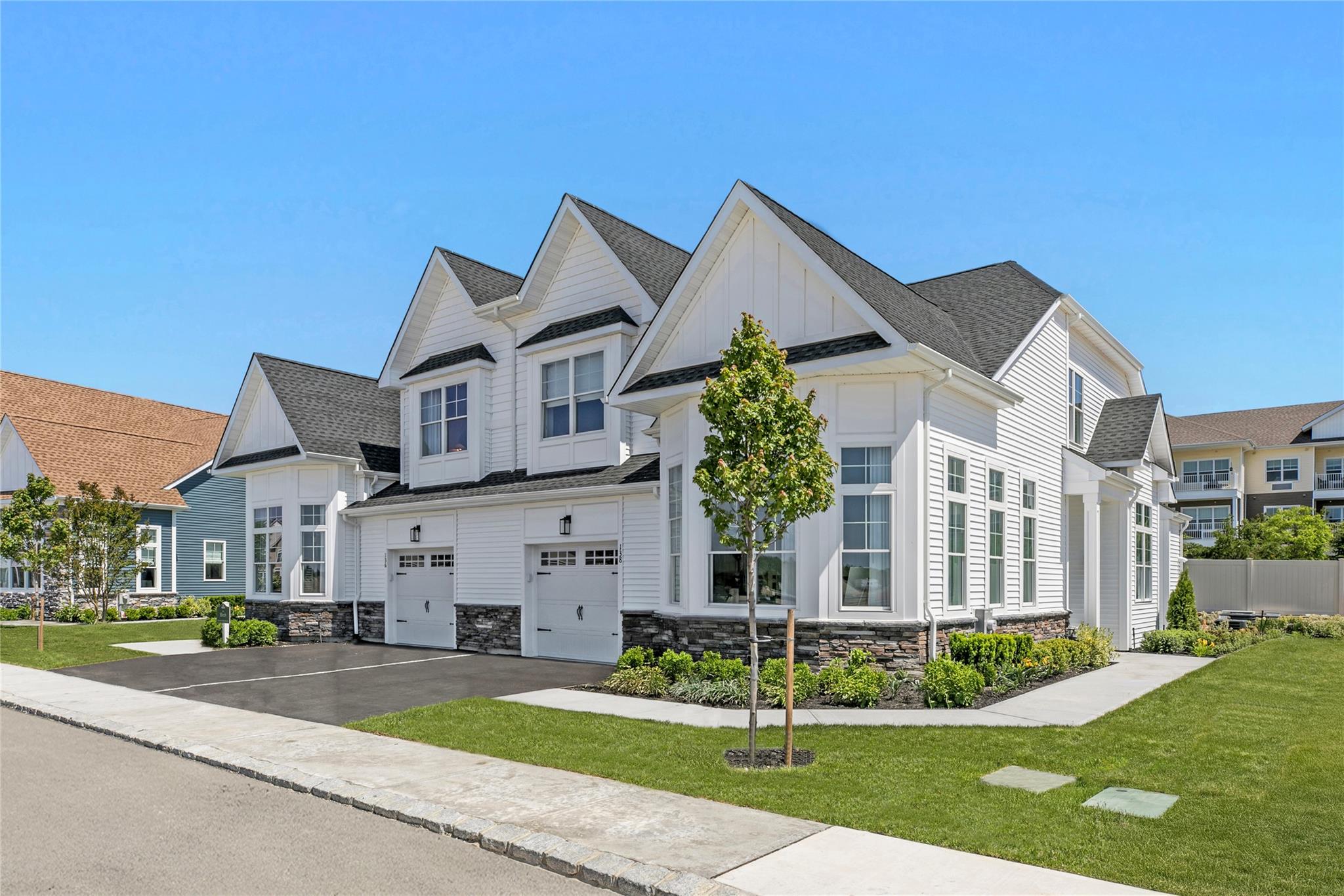 #1 photo, 140 Celine Lane, Yaphank , NY 11980