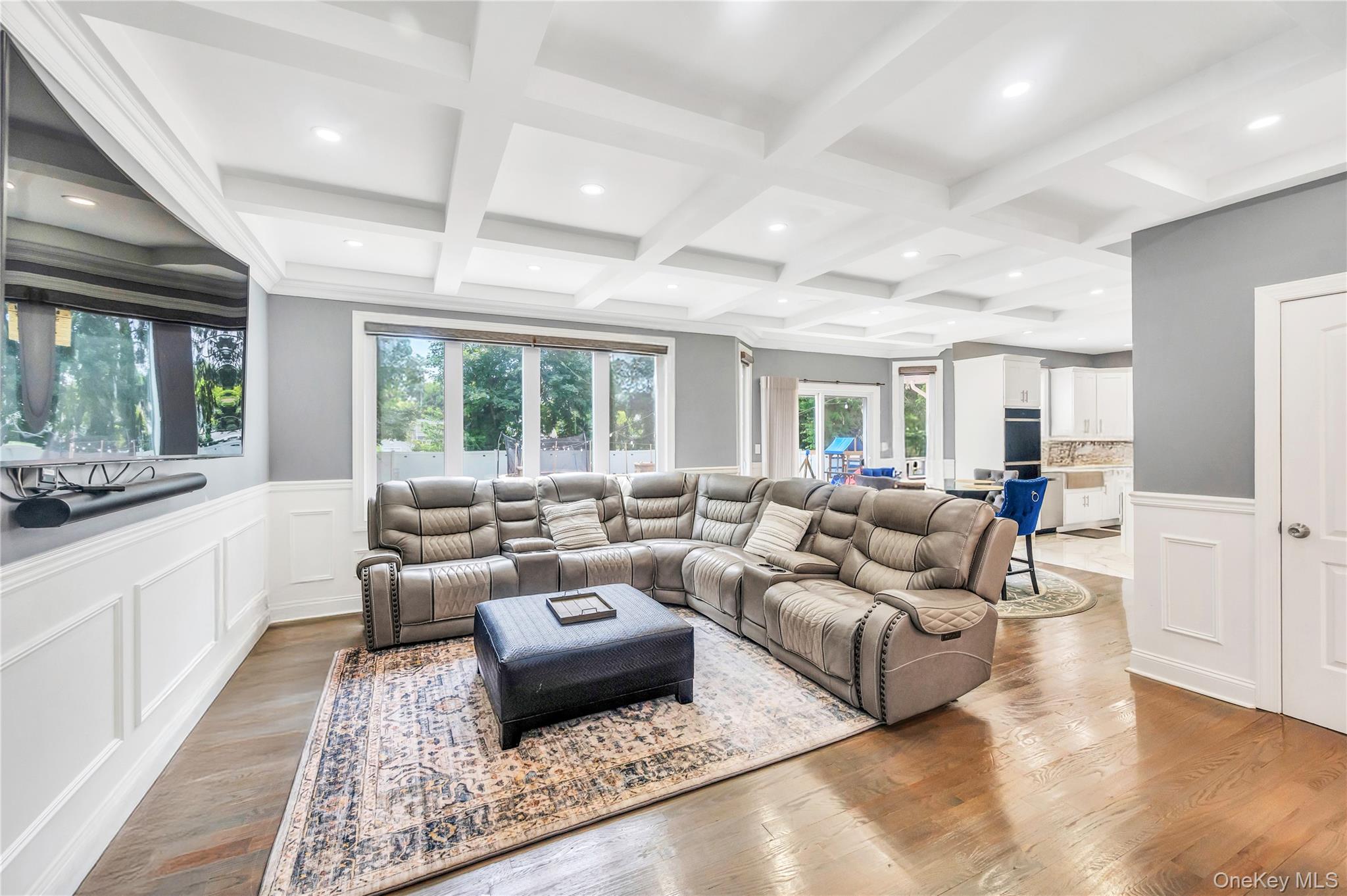 #11 photo, 2694 Forest Avenue, East Meadow , NY 11554