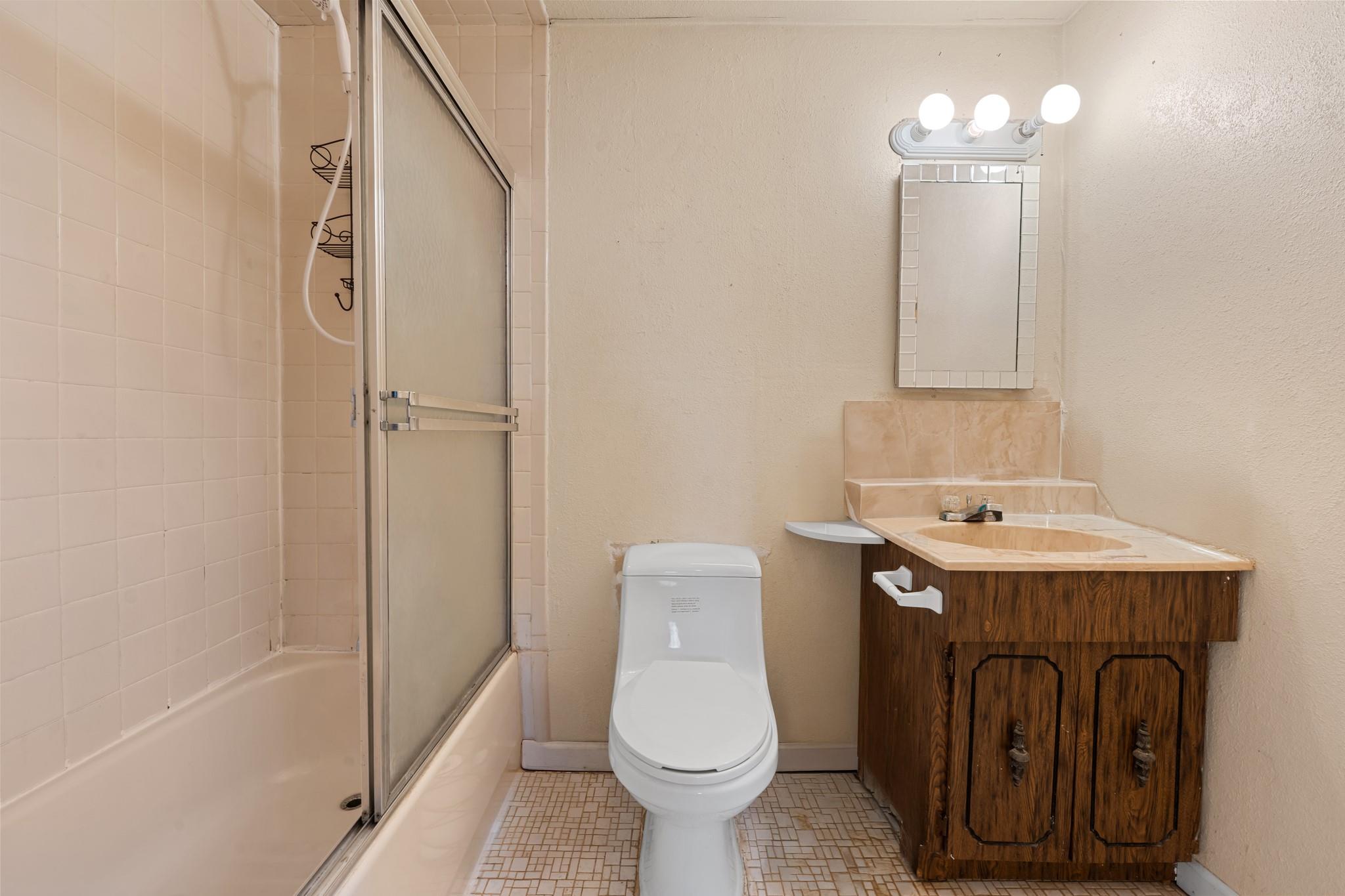 #10 photo, 46 Ford Drive, ナッソー郡 Massapequa , NY 11758