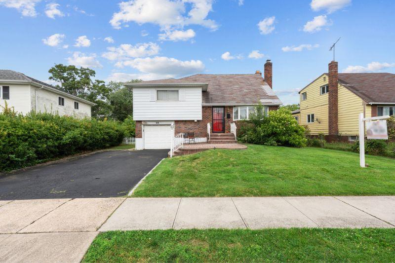 #2 photo, 46 Ford Drive, ナッソー郡 Massapequa , NY 11758