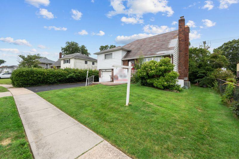 #4 photo, 46 Ford Drive, ナッソー郡 Massapequa , NY 11758