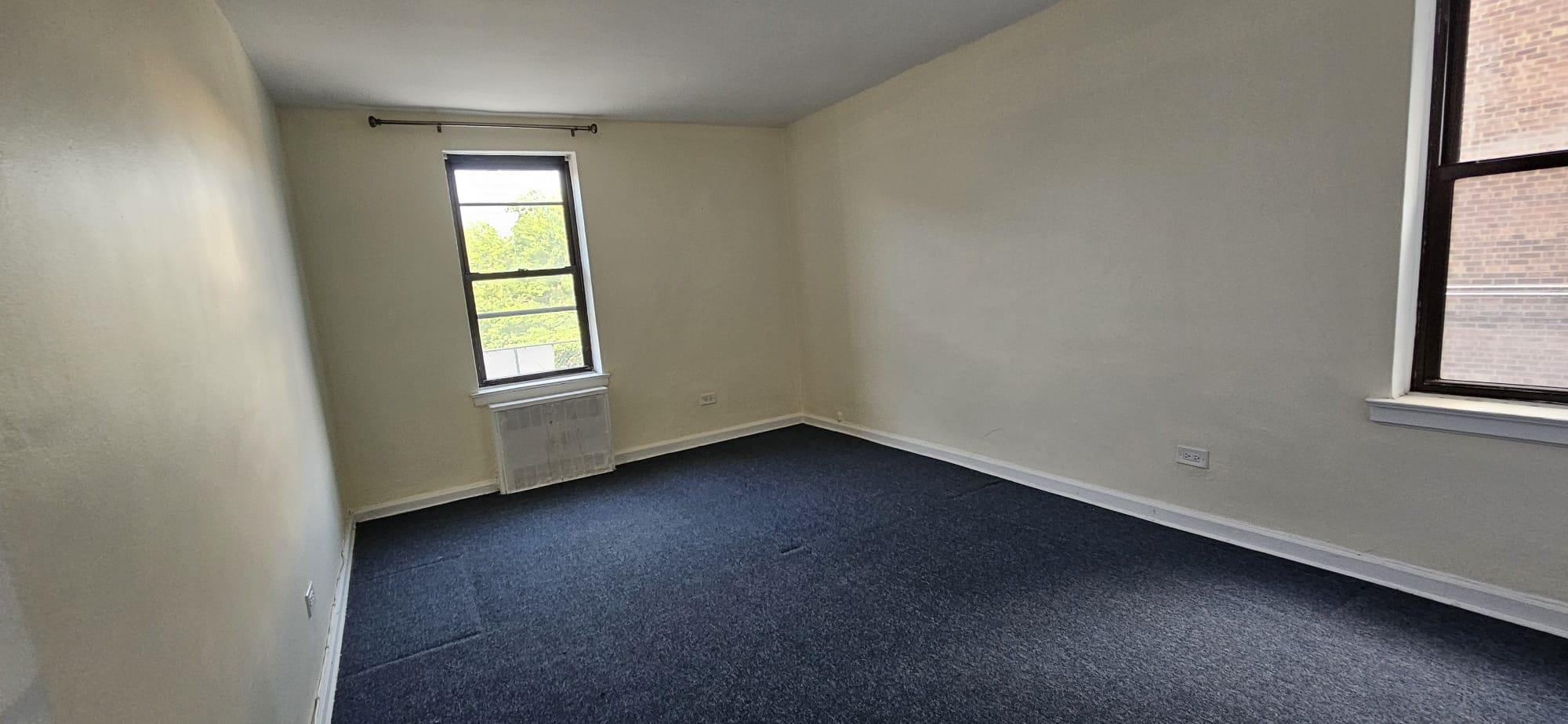 #5 photo, 6535 108th Street, クイーンズ区 Forest Hills , NY 11375