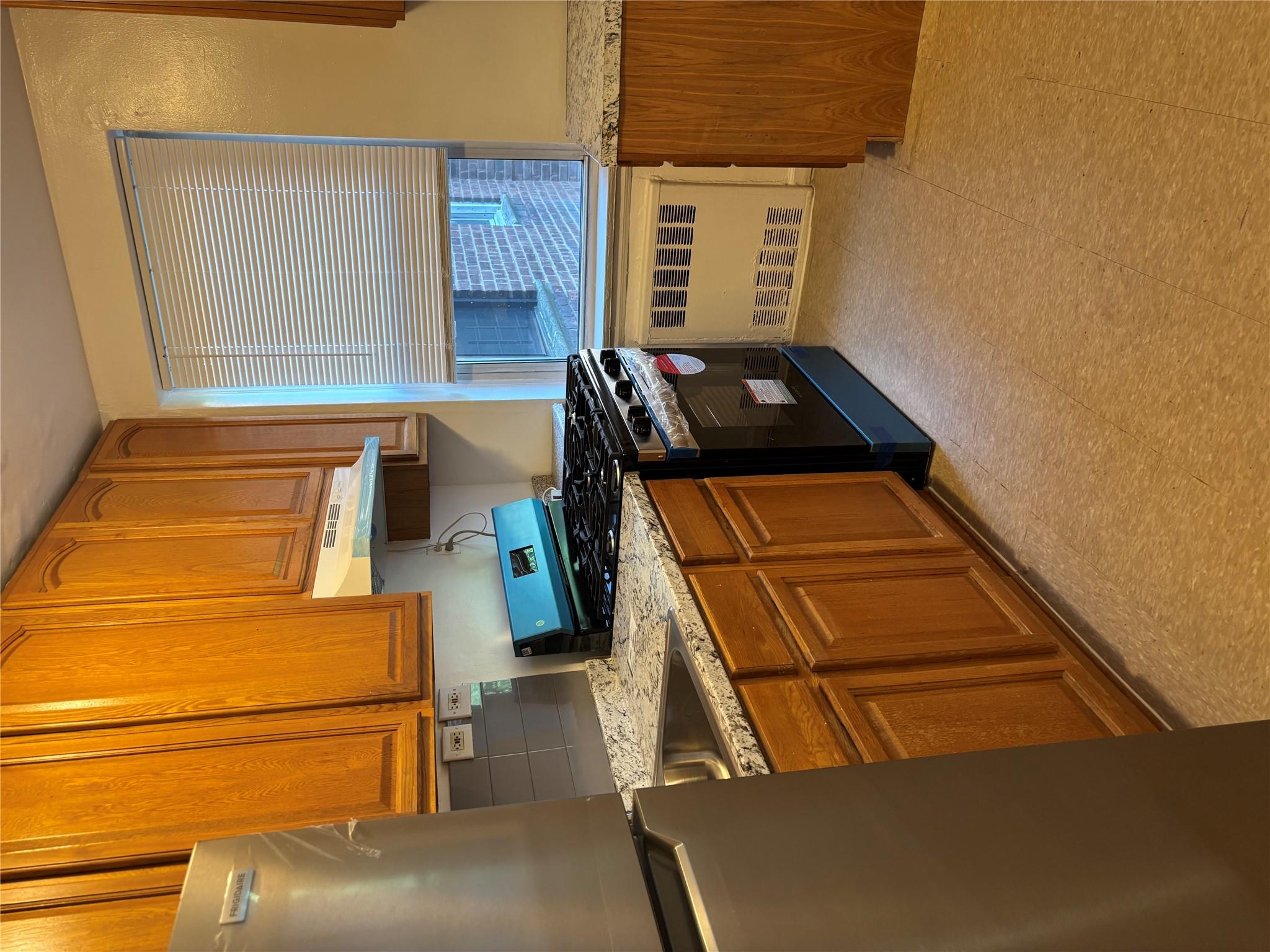 #6 photo, 120-12 85th Avenue, クイーンズ区 Kew Gardens , NY 11415