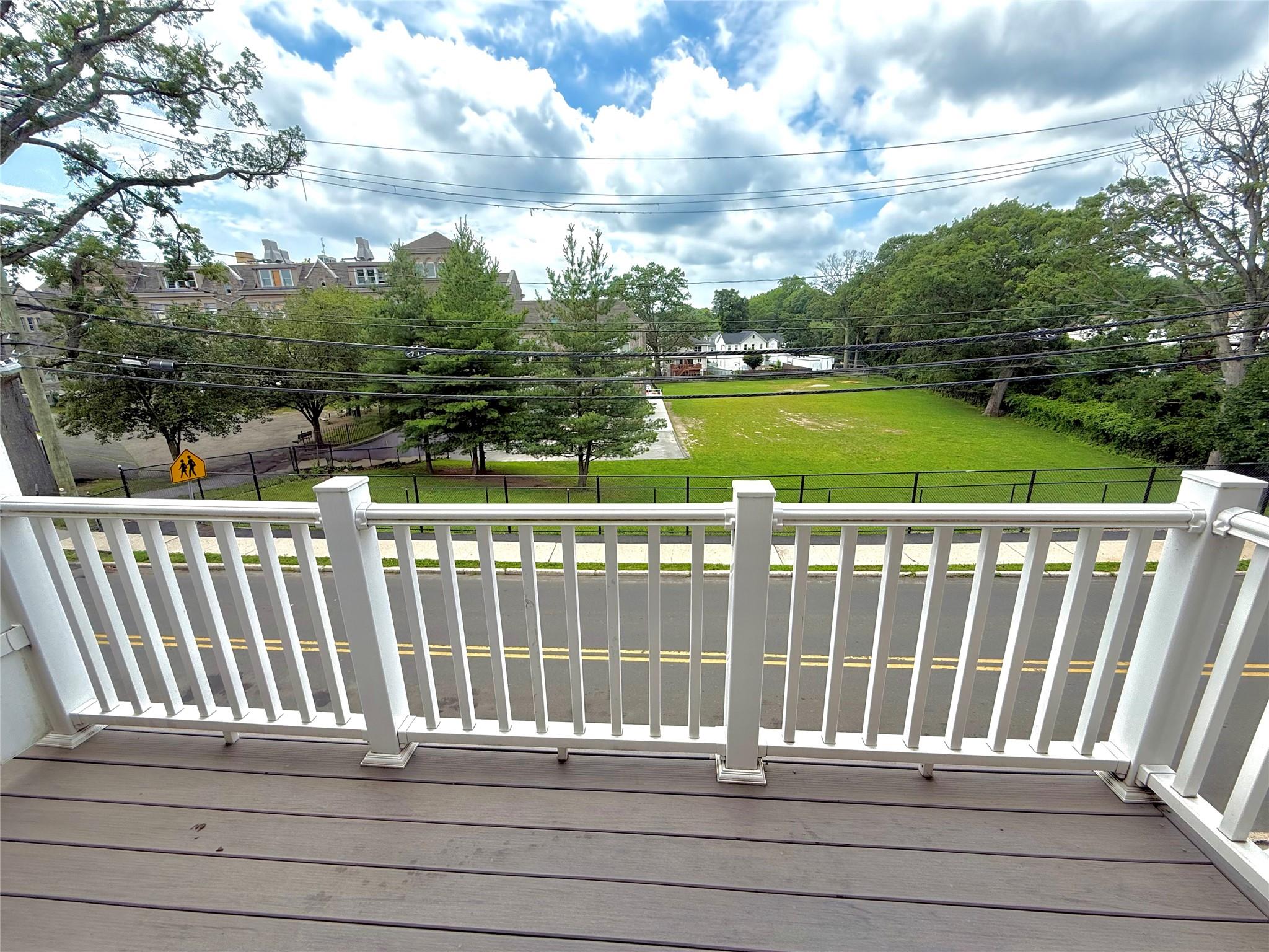 #10 photo, 17 Broadway, 紐約州 Harrison , NY 10528