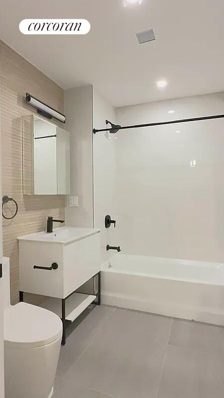 #4 photo, Briarwood, كوينز Briarwood , NY 11435