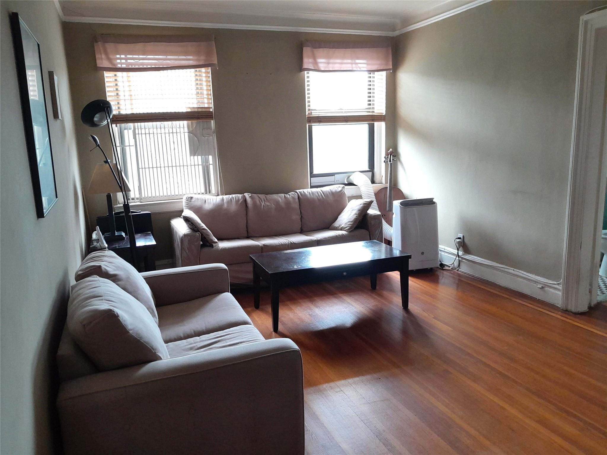 #9 photo, 77-16 Austin Street, クイーンズ区 Forest Hills , NY 11375