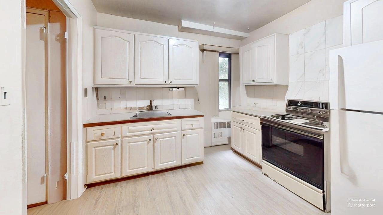 #1 photo, 140-21 31 Road, Flushing , NY 11354