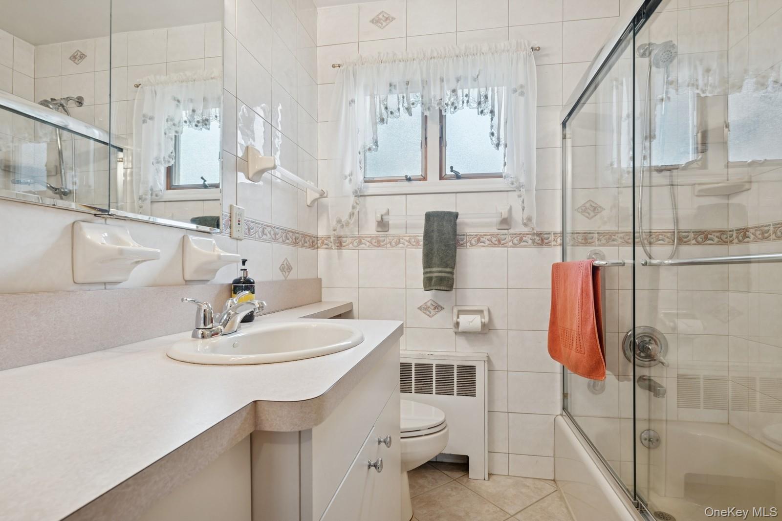 #14 photo, 3 Rutland Road, ナッソー郡 Massapequa , NY 11758