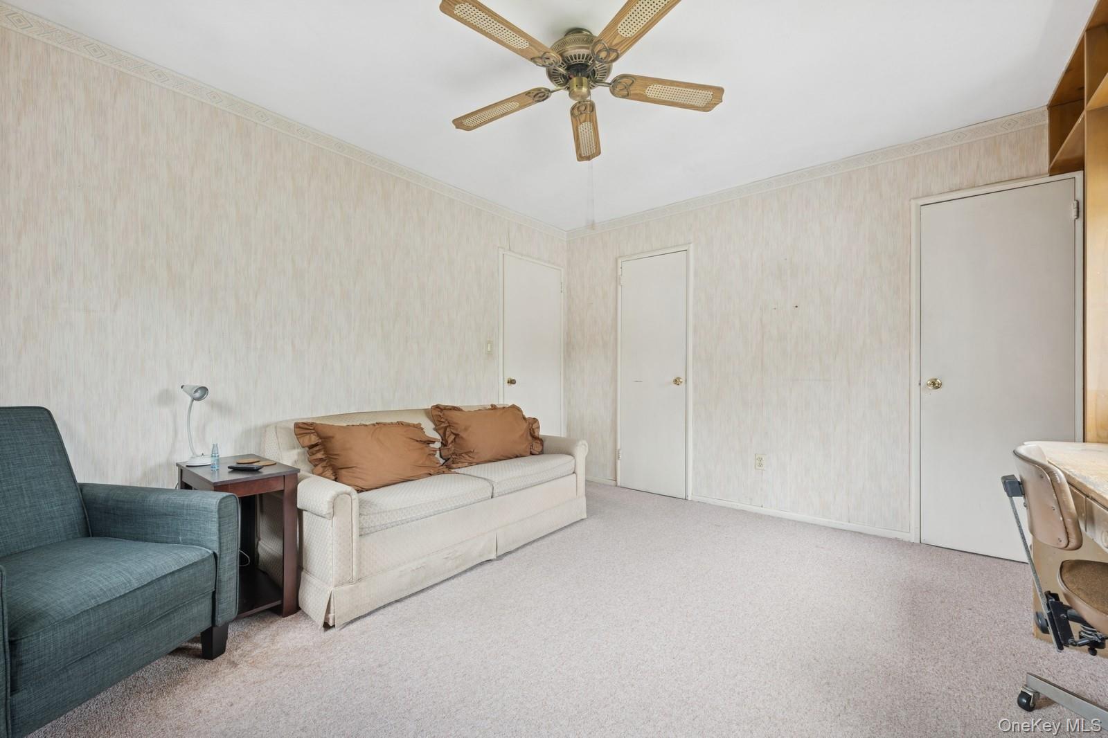 #17 photo, 3 Rutland Road, ナッソー郡 Massapequa , NY 11758