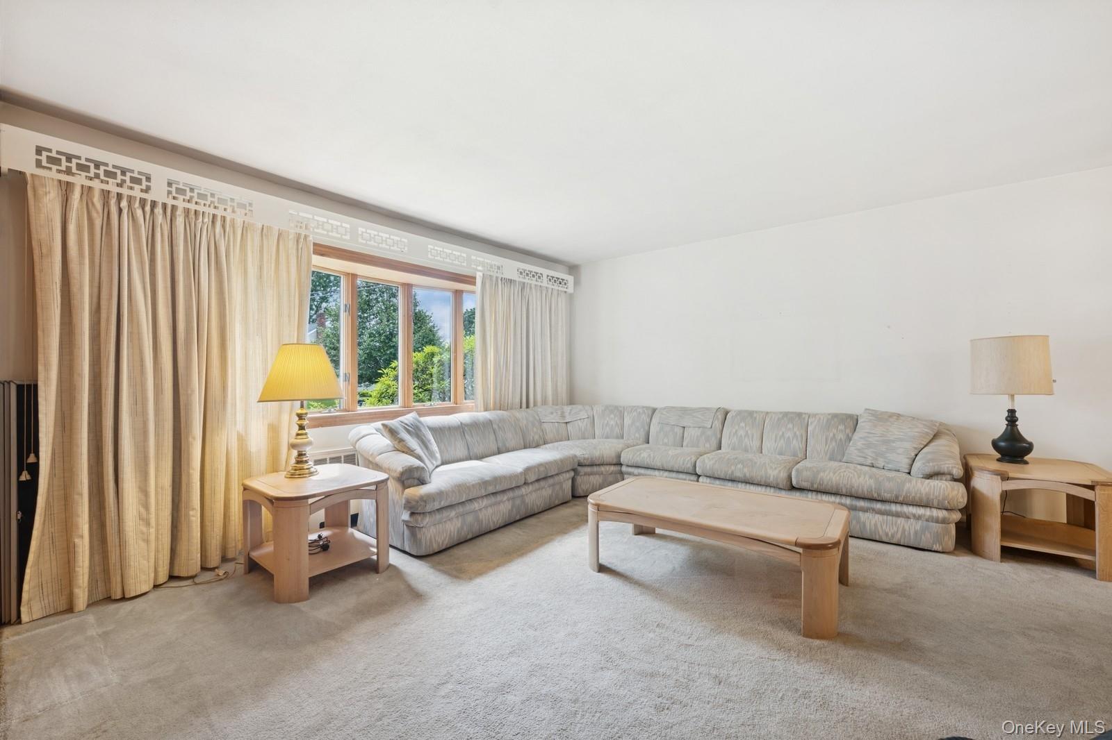 #6 photo, 3 Rutland Road, ナッソー郡 Massapequa , NY 11758