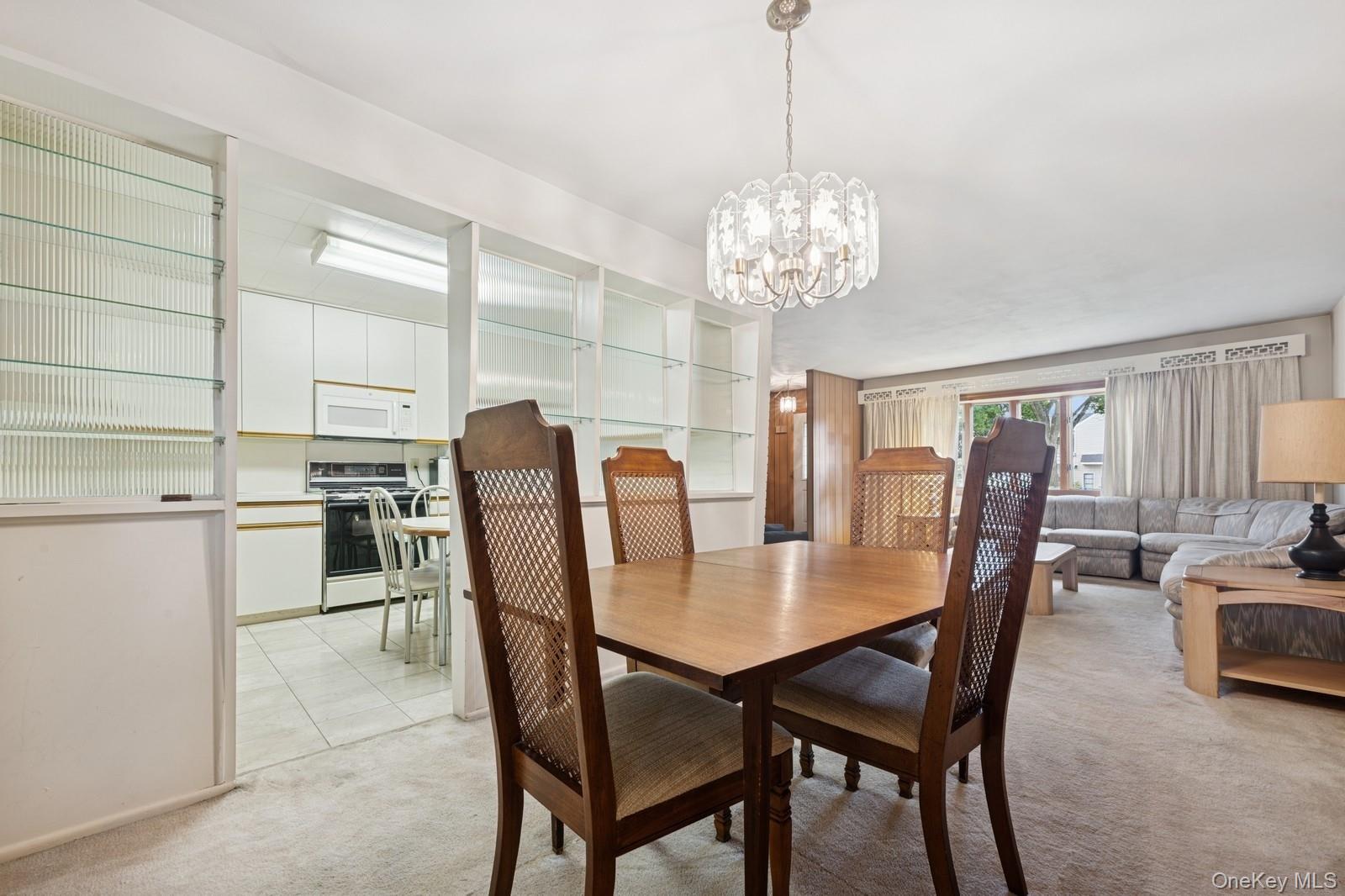 #9 photo, 3 Rutland Road, ナッソー郡 Massapequa , NY 11758