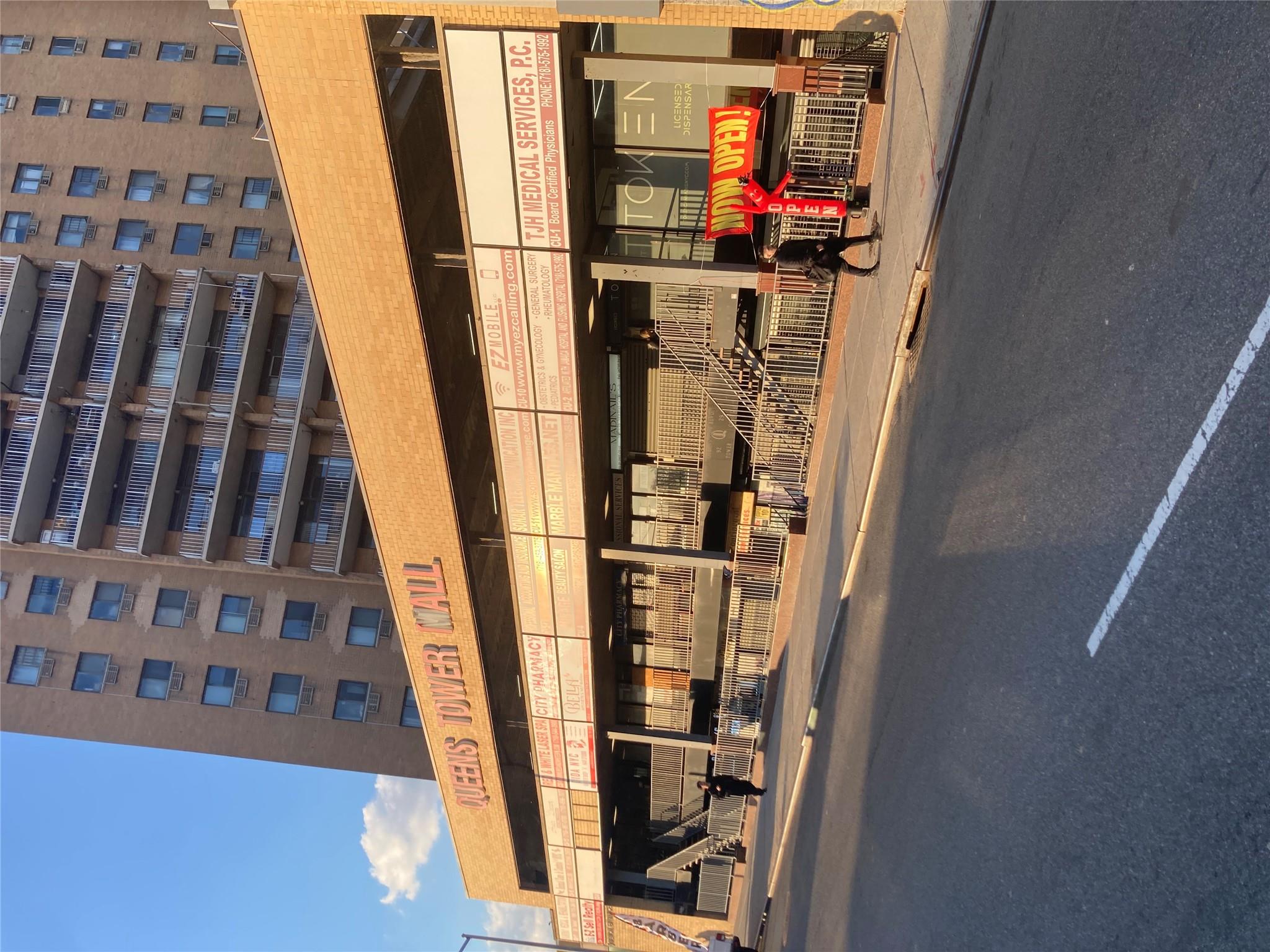 #10 photo, 92-29 Queens Boulevard, クイーンズ区 Rego Park , NY 11374