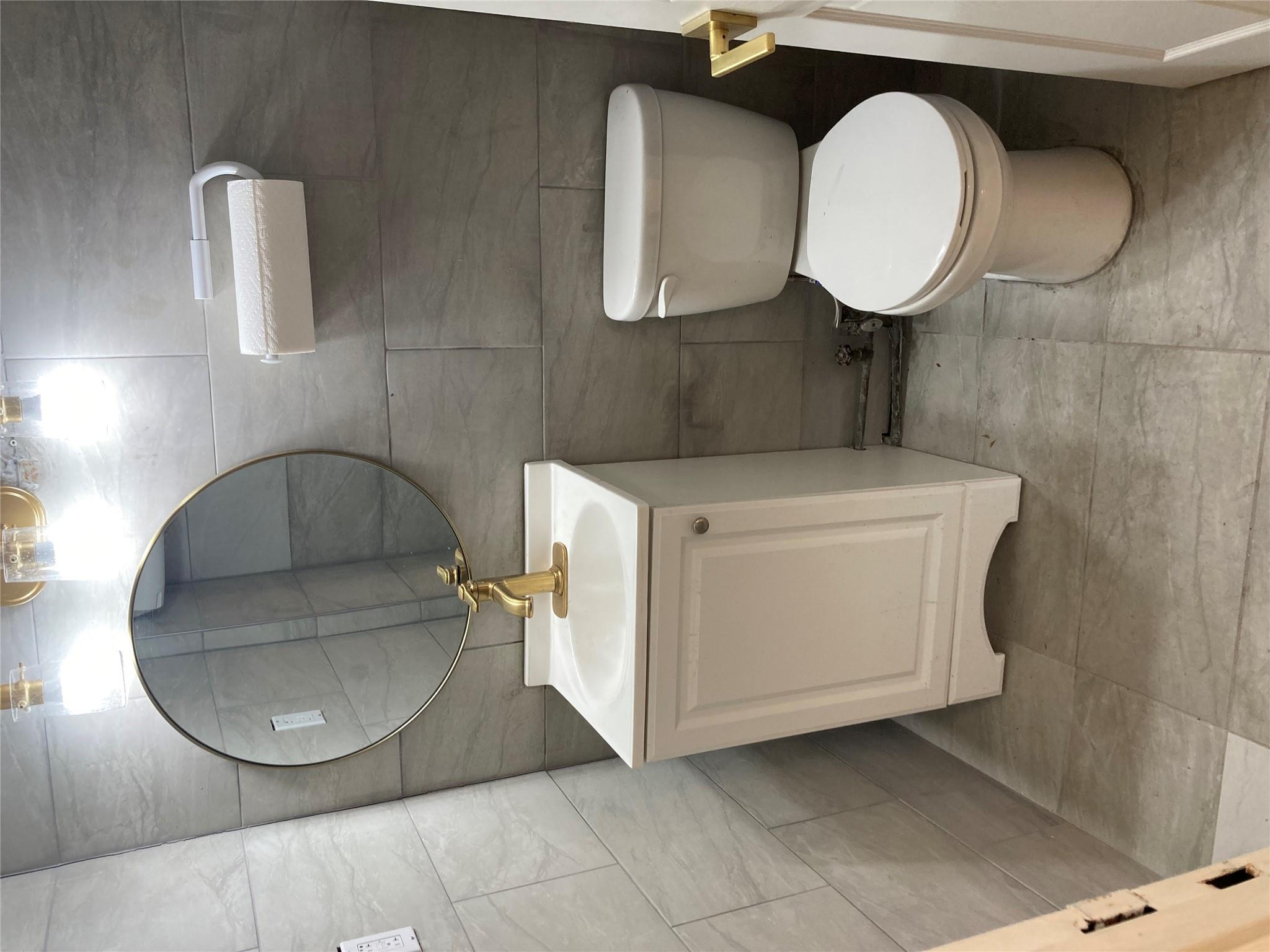 #14 photo, 92-29 Queens Boulevard, クイーンズ区 Rego Park , NY 11374