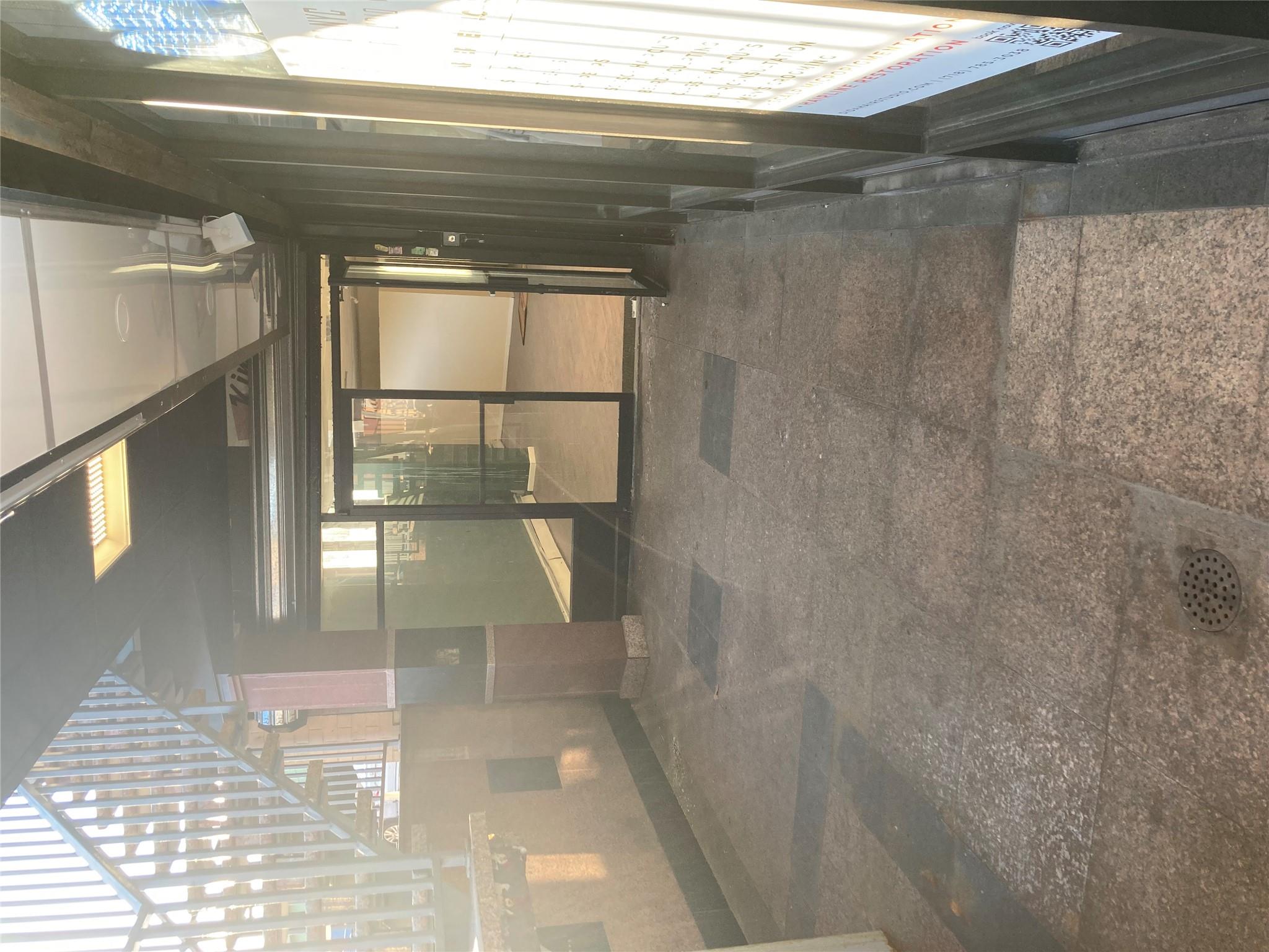 #16 photo, 92-29 Queens Boulevard, クイーンズ区 Rego Park , NY 11374