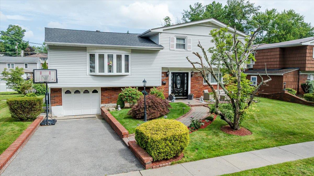 #1 photo, 54 Maria Lane, Yonkers , NY 10710