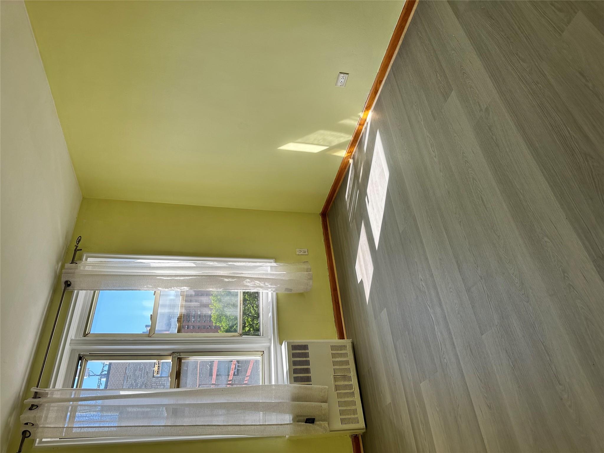 #12 photo, 4343 Kissena Boulevard, クイーンズ区 Flushing , NY 11355