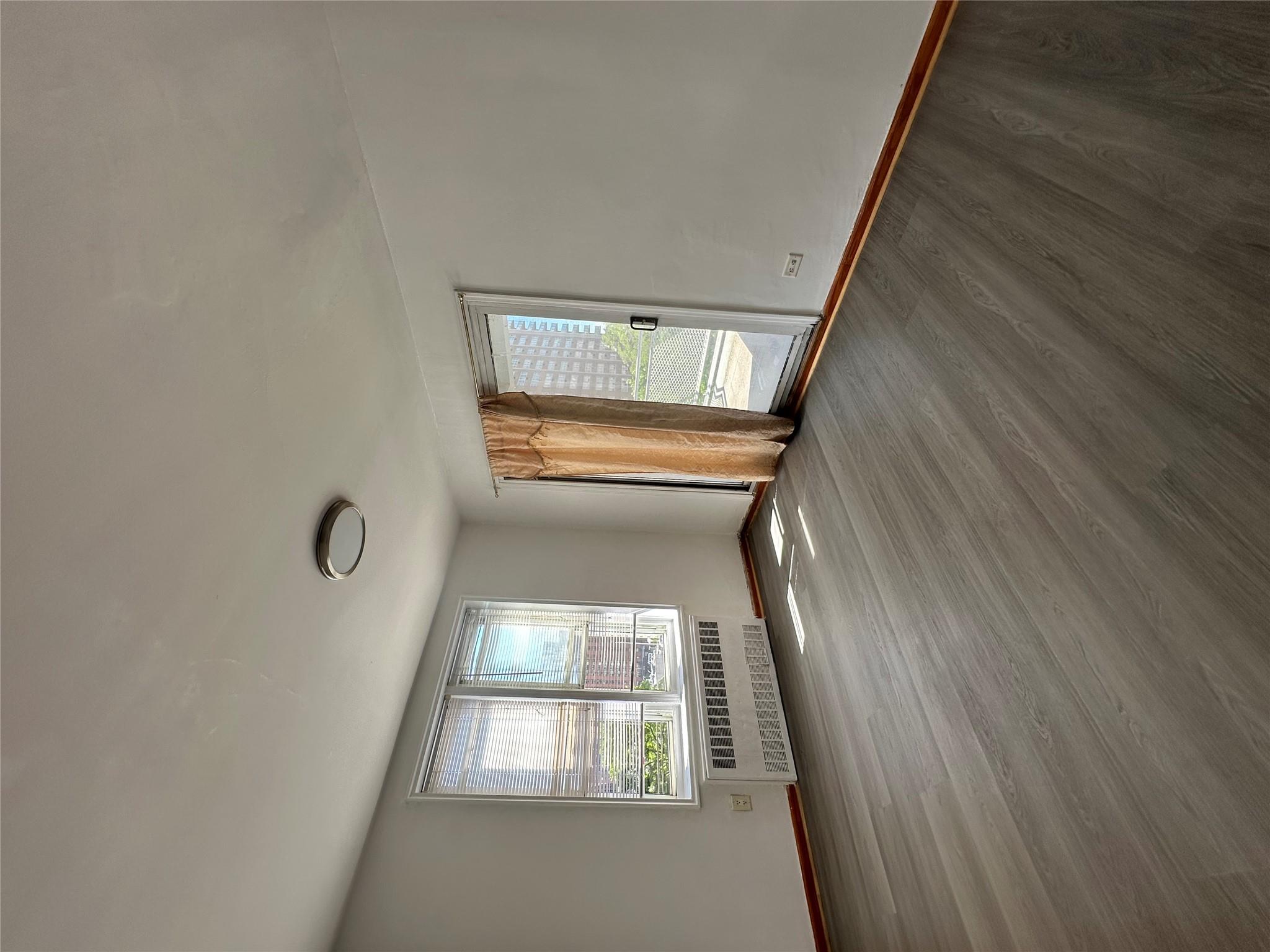 #9 photo, 4343 Kissena Boulevard, クイーンズ区 Flushing , NY 11355