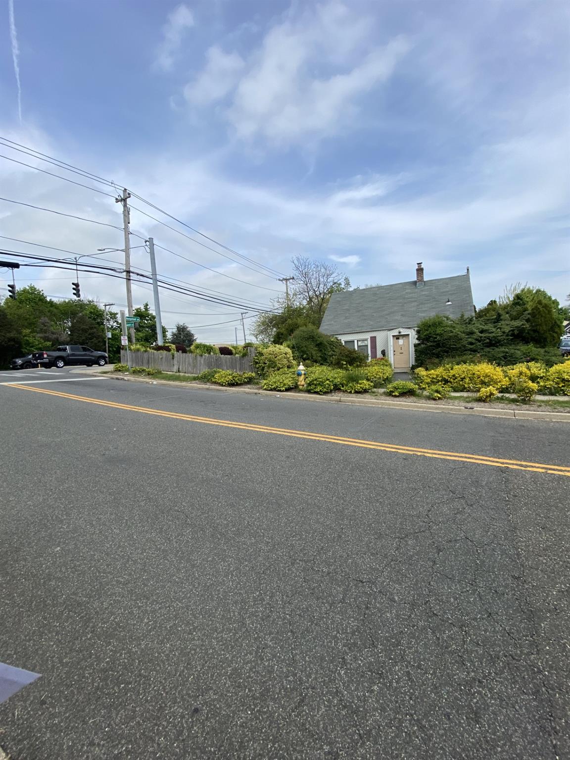 #1 photo, 1 Ranch Lane, 長島 Levittown , NY 11756
