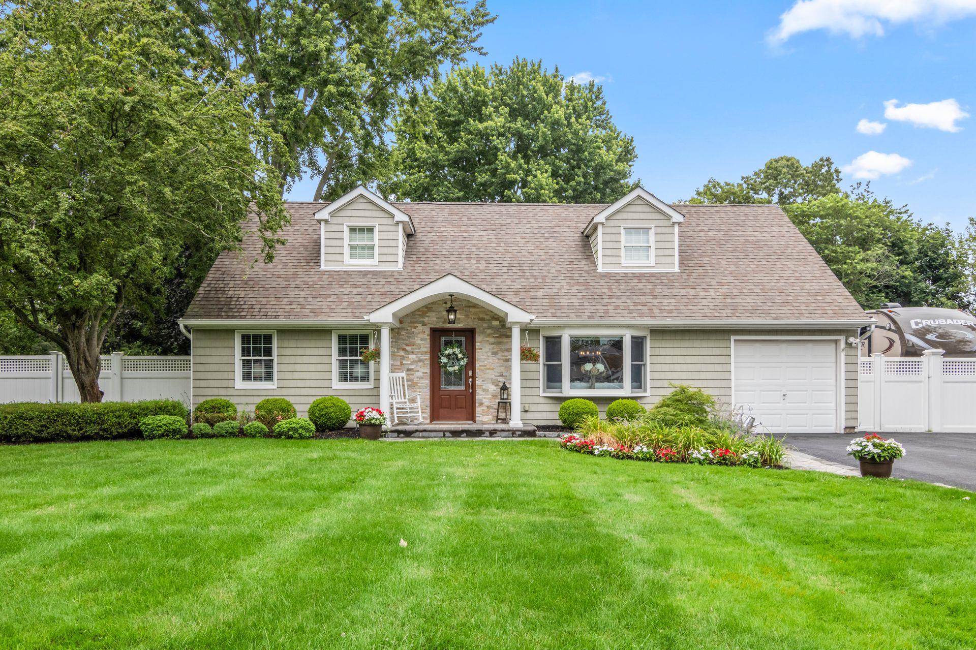 #1 photo, 5 Barnaby Lane, Mount Sinai , NY 11766