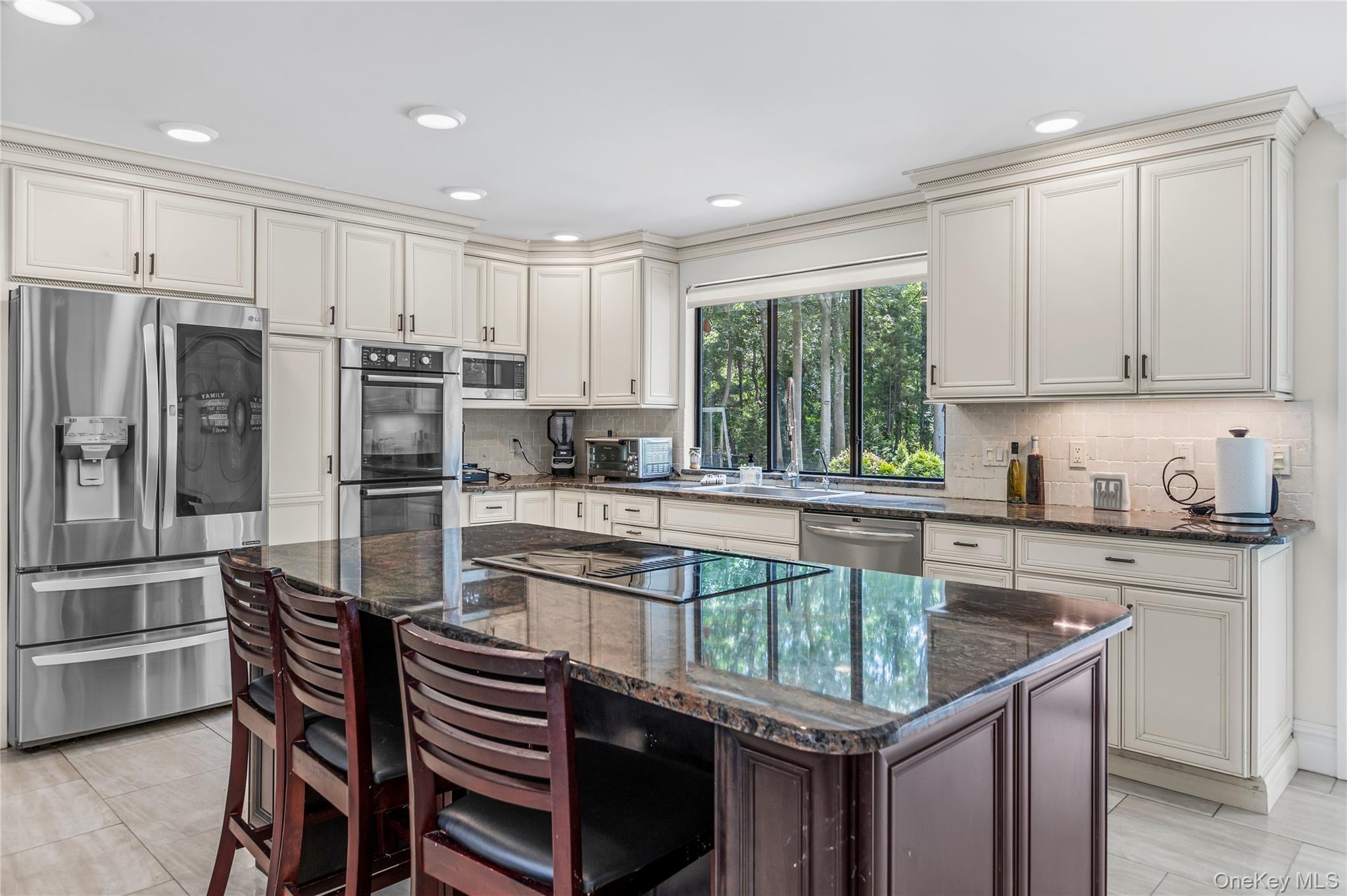 #13 photo, 6 Fox Hunt Court, サフォーク郡 Huntington , NY 11743