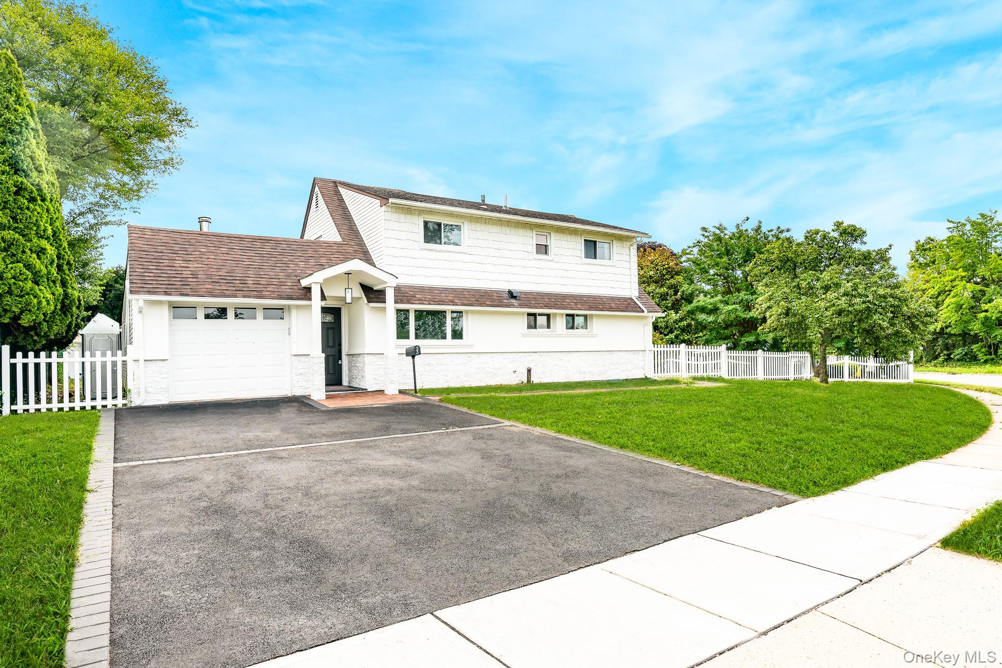 #2 photo, 33 Ball Park Lane, ナッソー郡 Hicksville , NY 11801